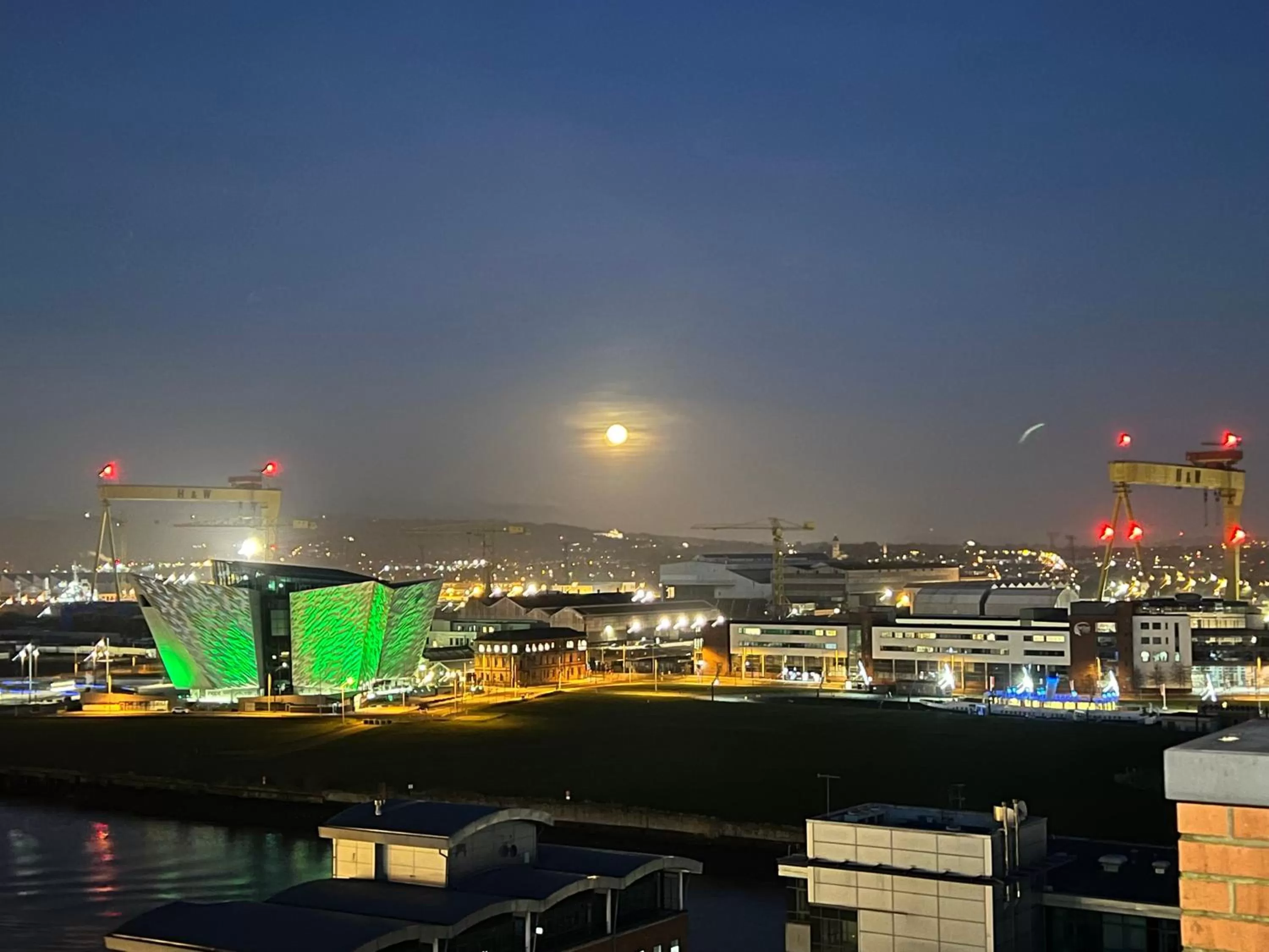 Property building in ROTTERDAM BED & BREAKFAST