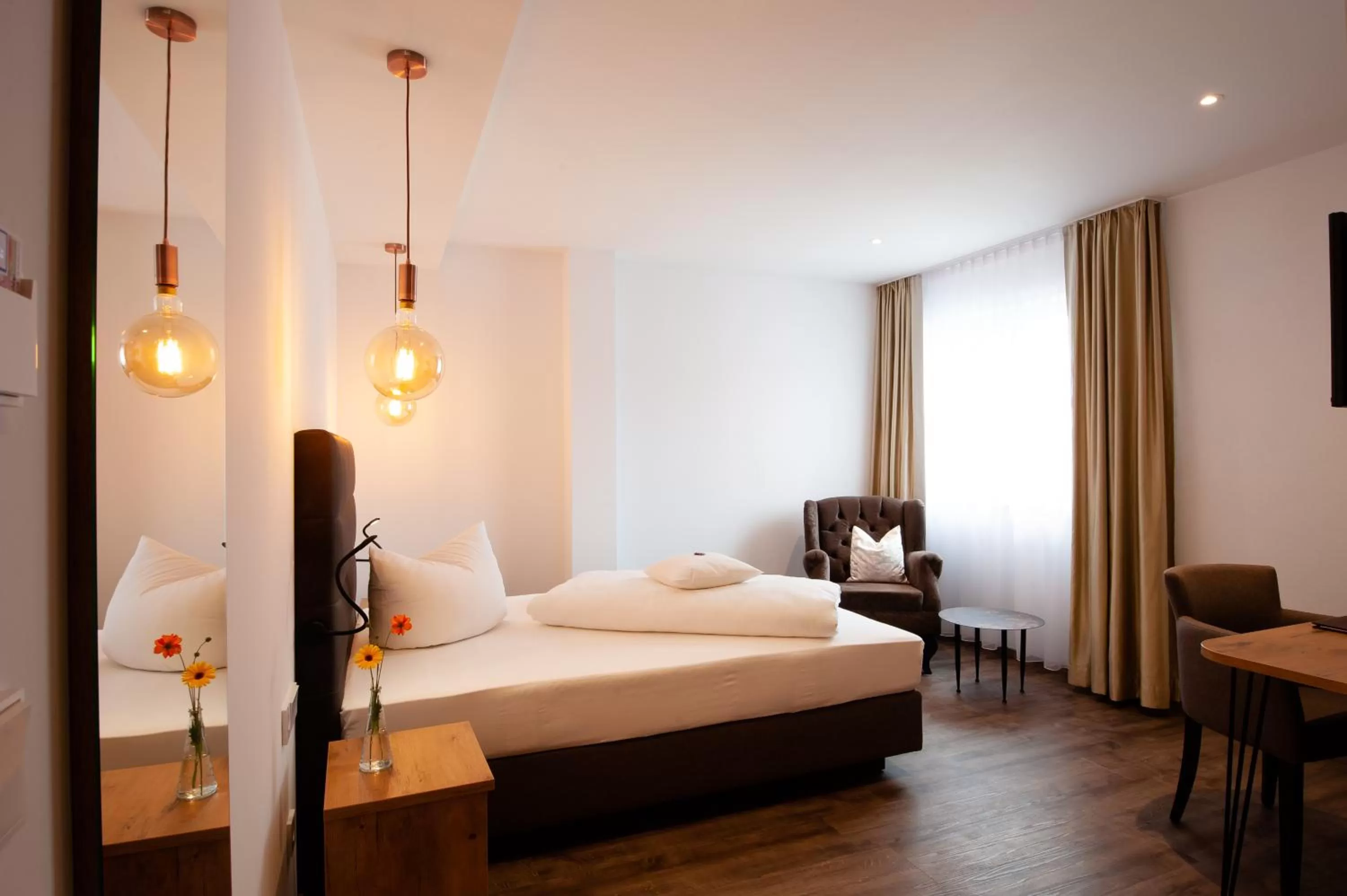 Shower, Bed in Hotel Schwaiger