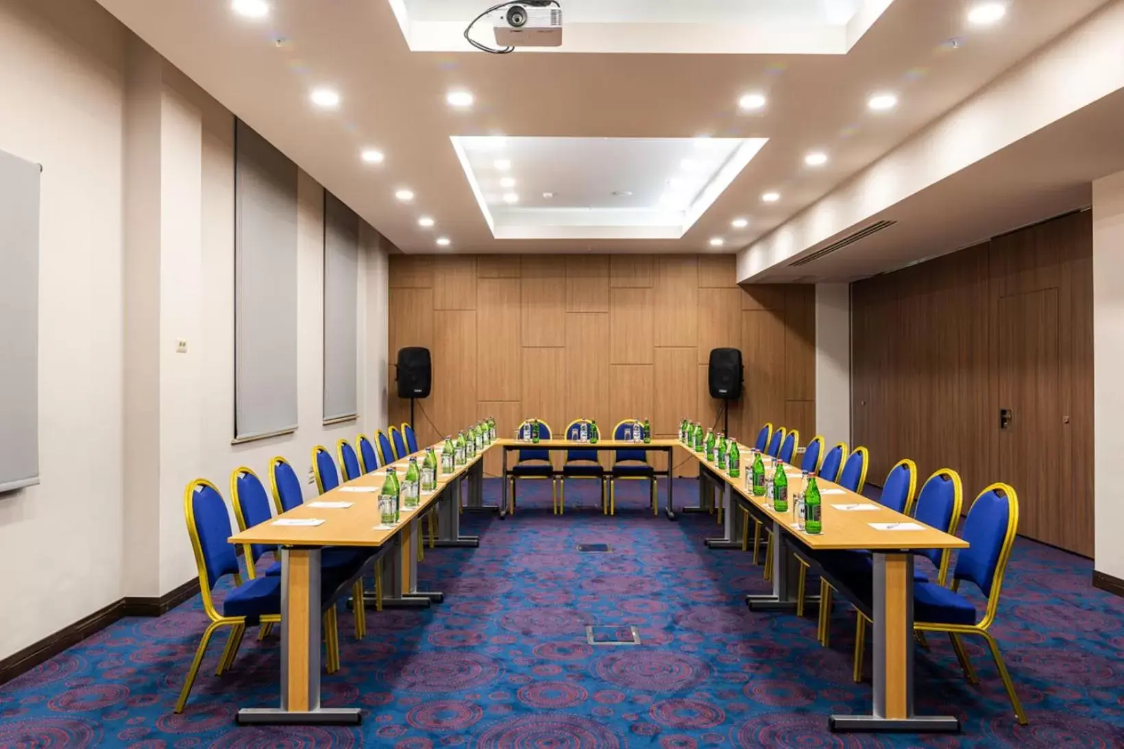 Business facilities in Ramada Hotel & Suites by Wyndham Yerevan