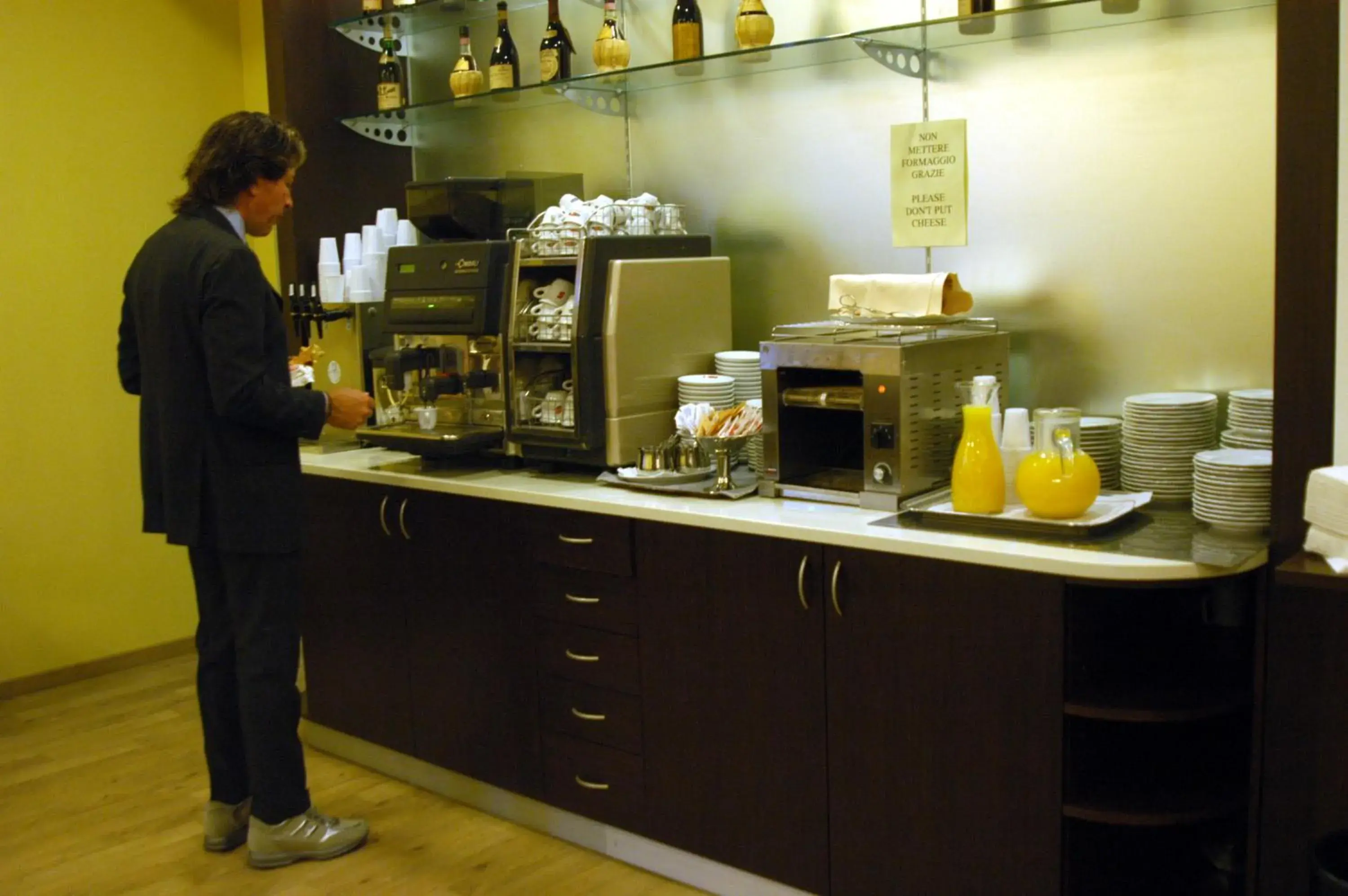 Coffee/tea facilities in Hotel Fiera Wellness & Spa