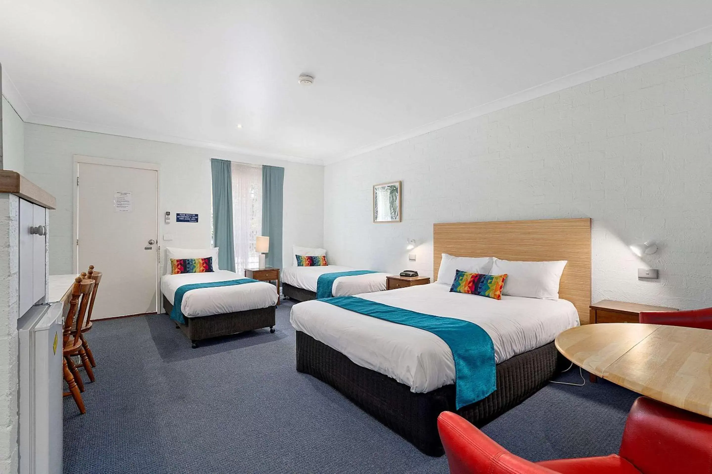 Photo of the whole room, Bed in Econo Lodge Border Gateway Wodonga