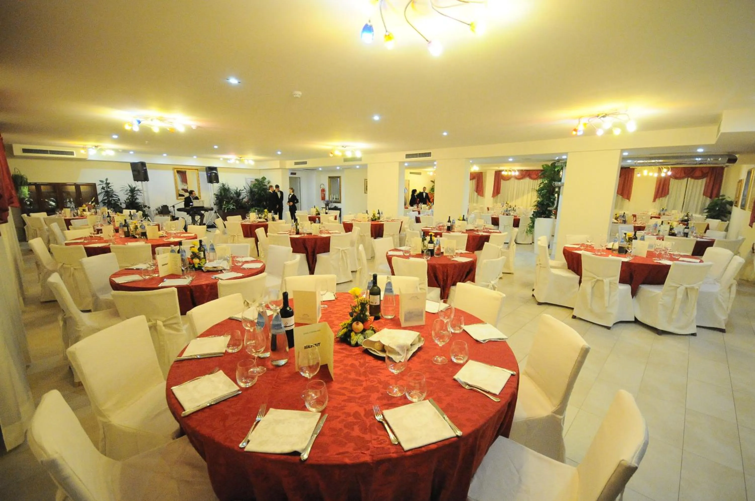 Restaurant/places to eat in Hotel Dante Family Spa Resort