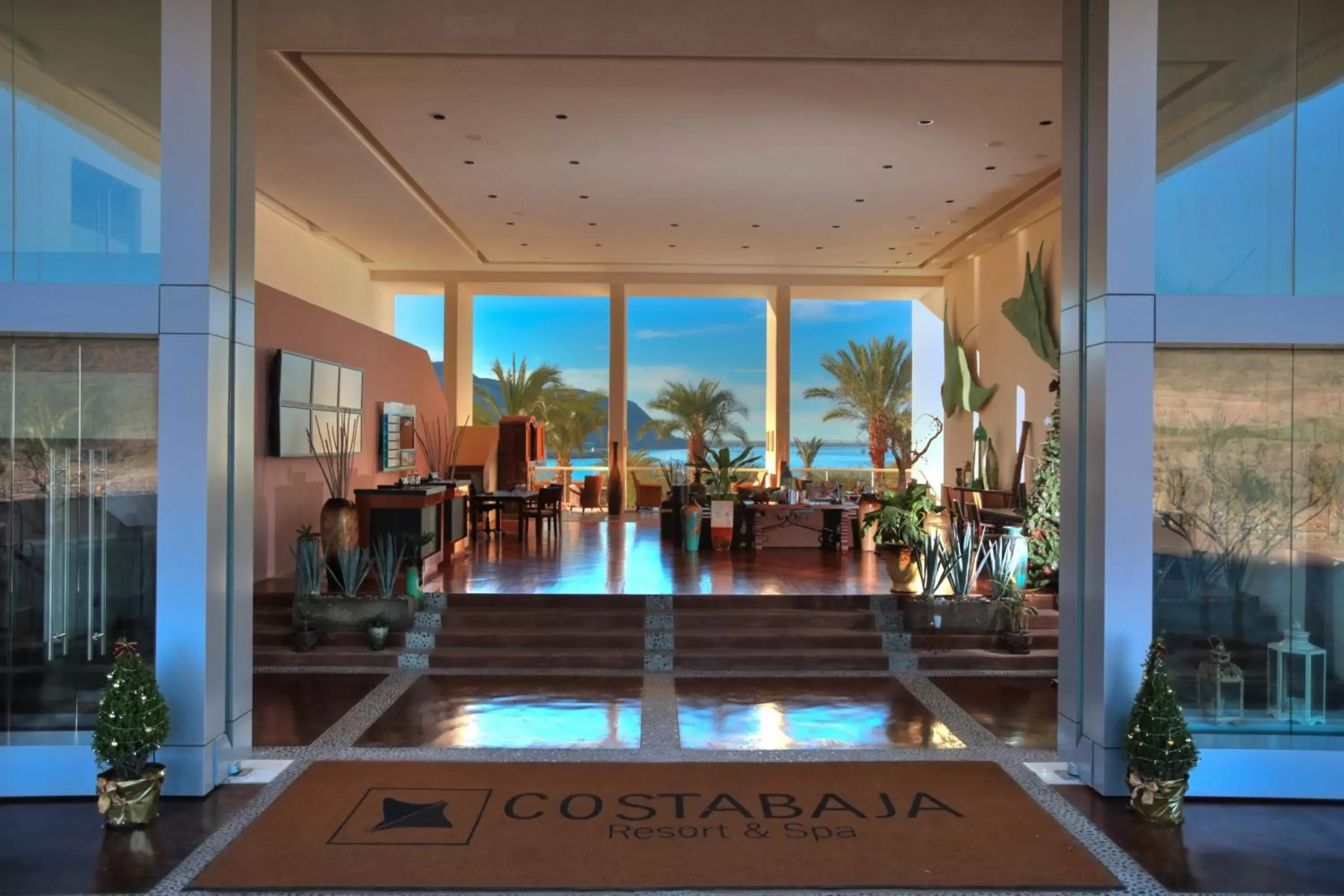 Facade/entrance, Swimming Pool in Costa Baja Resort & Spa