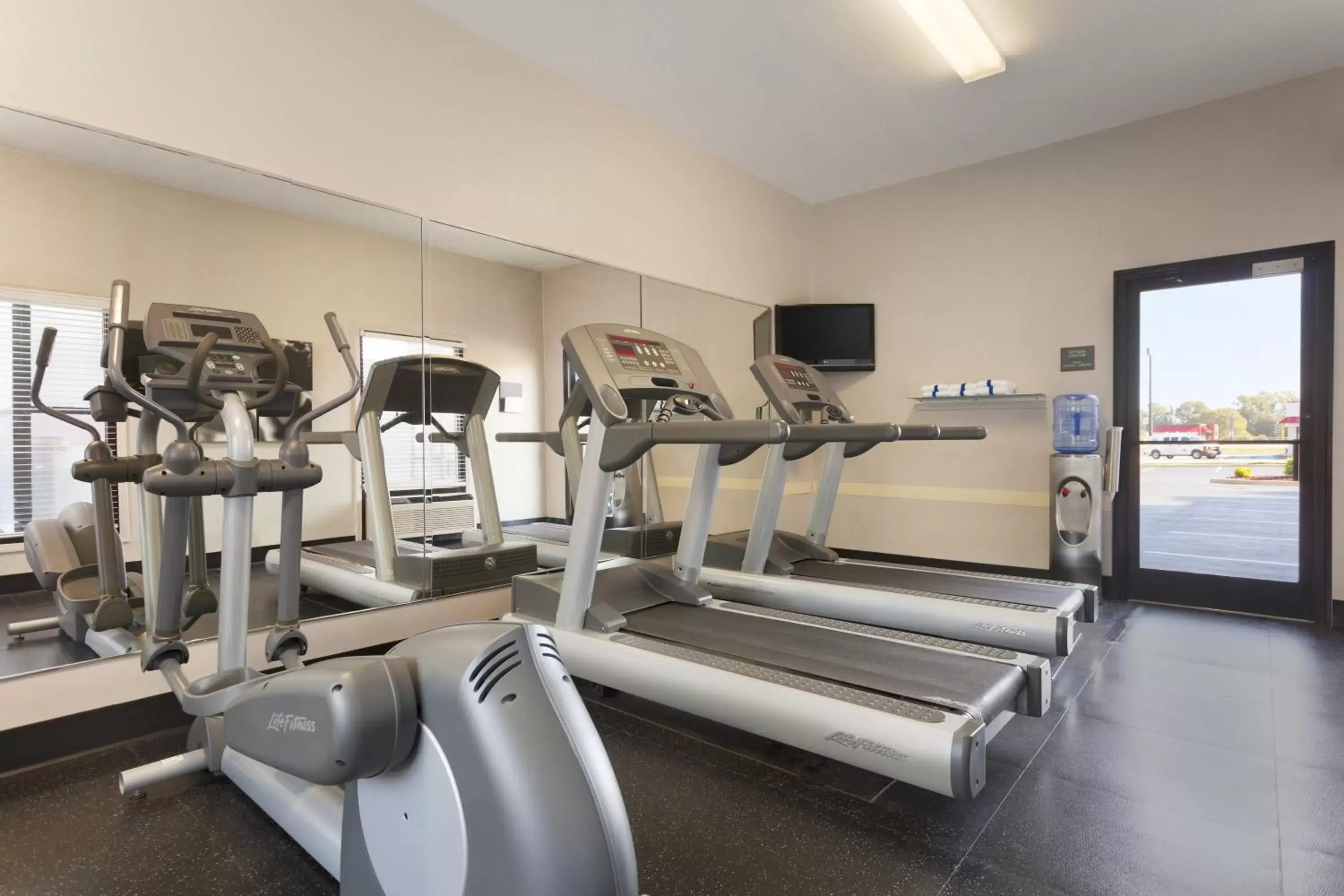 Fitness centre/facilities, Fitness Center/Facilities in Country Inn & Suites by Radisson, Florence, SC