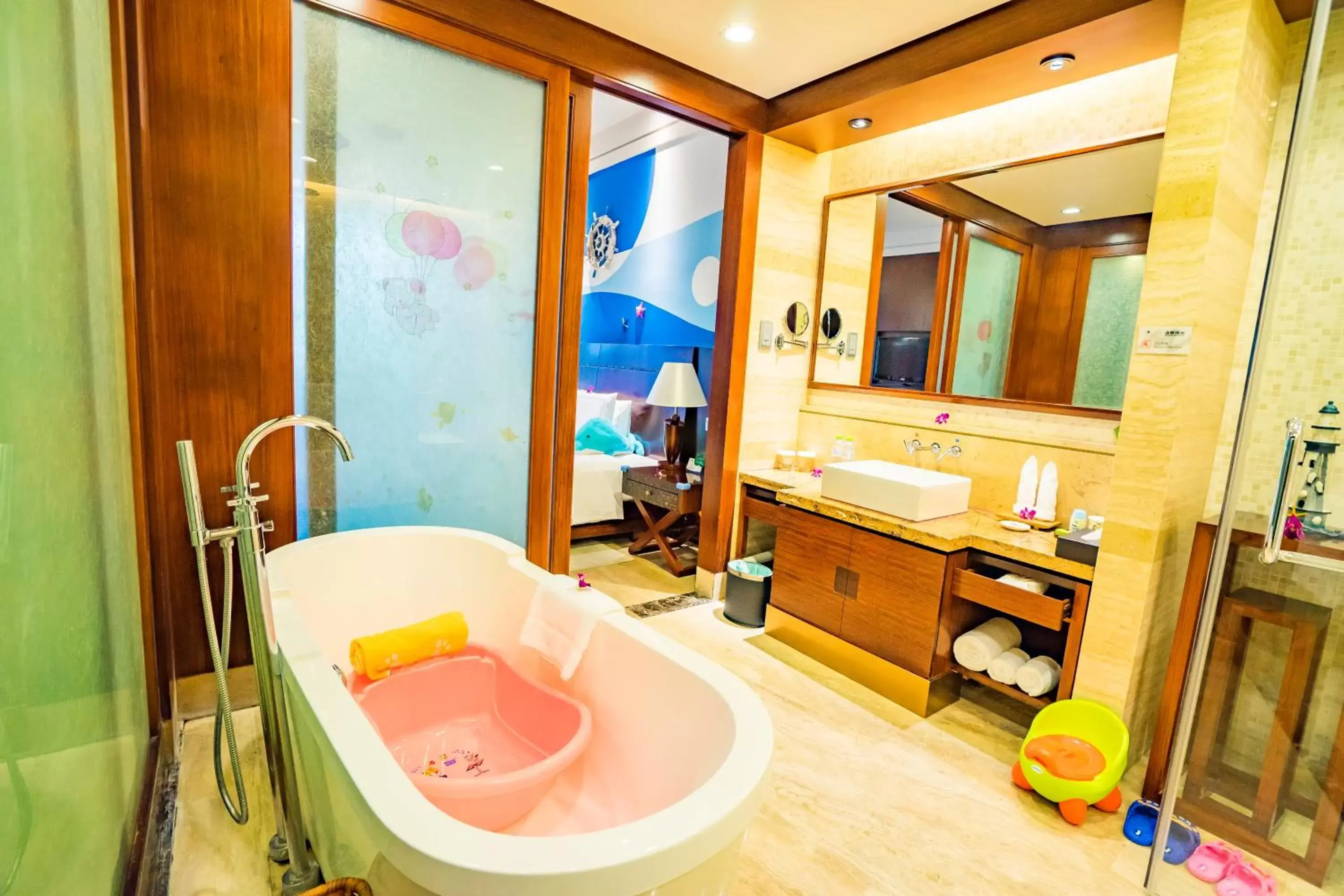 Bathroom in Grand Metropark Villa Resort Sanya Yalong Bay