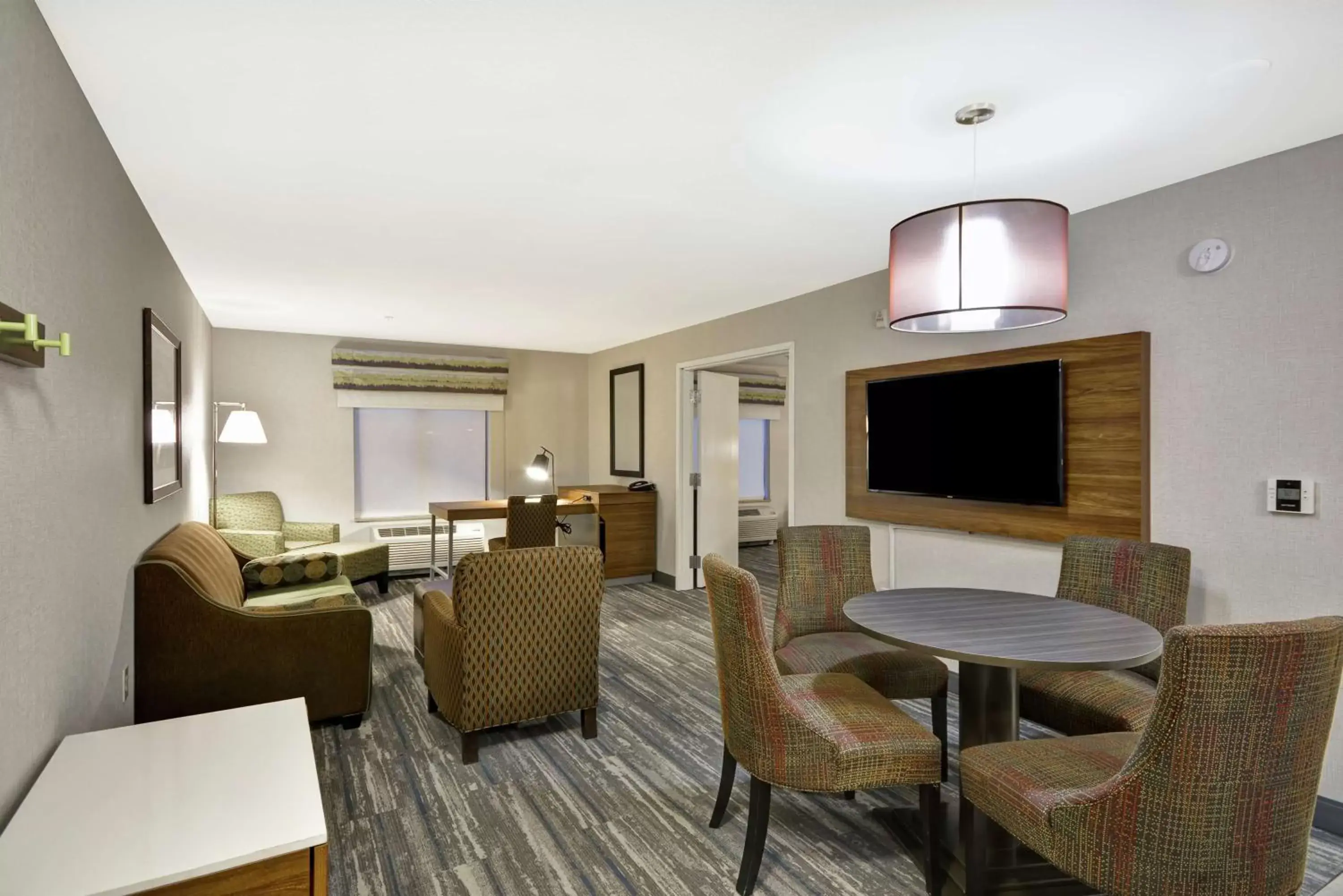 Bedroom, Seating Area in Hampton Inn & Suites Yuma