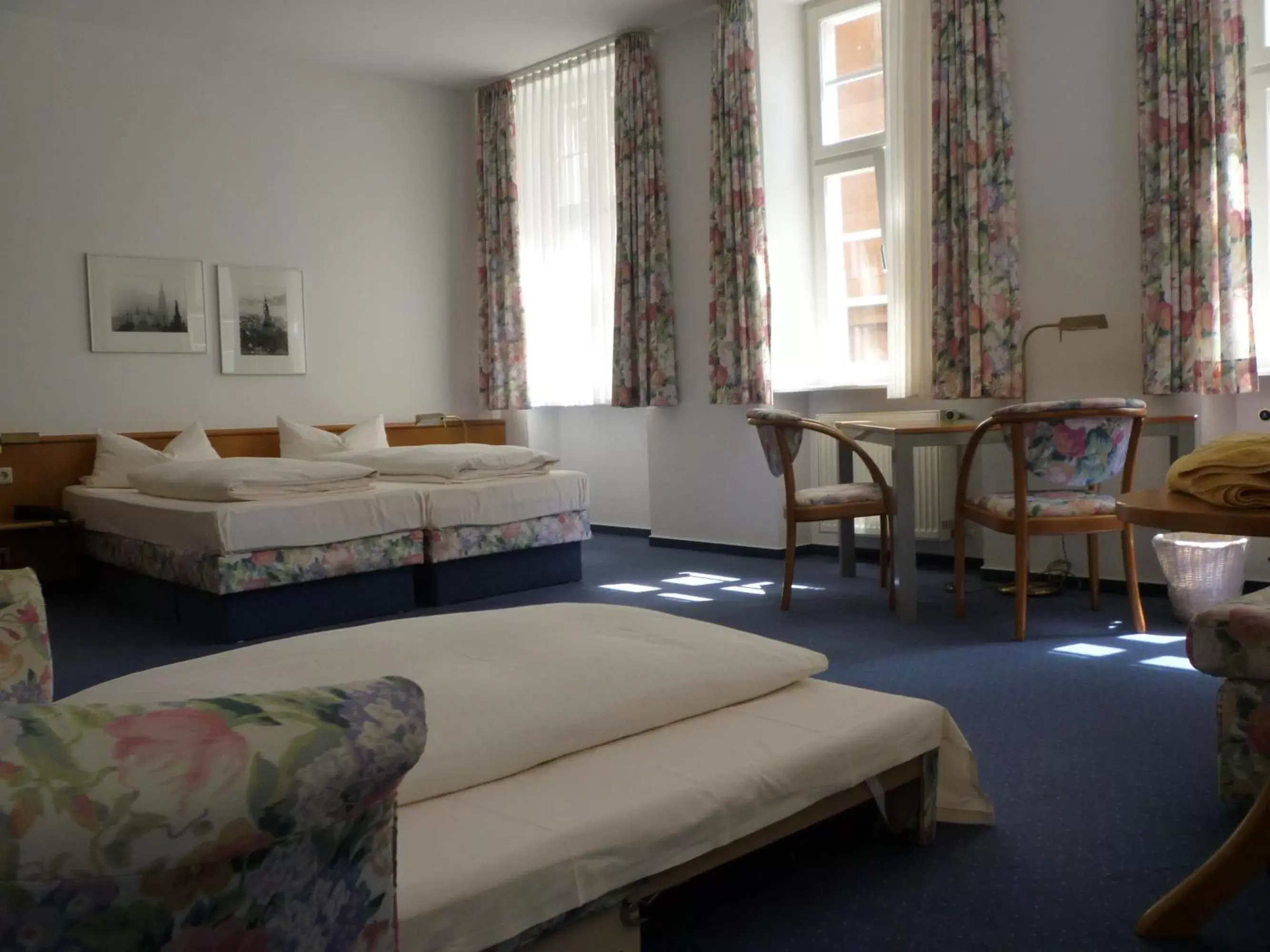 Triple Room in Hotel am Rathaus