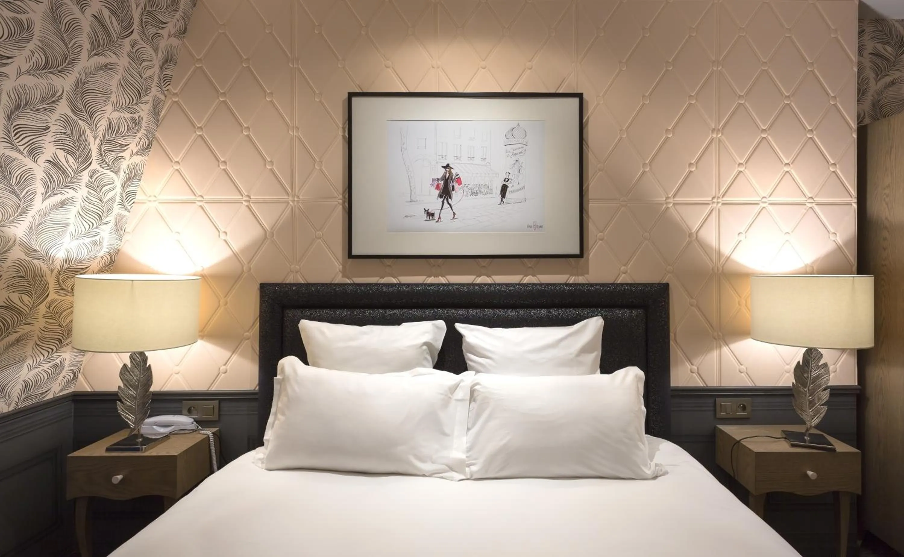 Bedroom, Bed in Hôtel La Parizienne - Proche Montparnasse