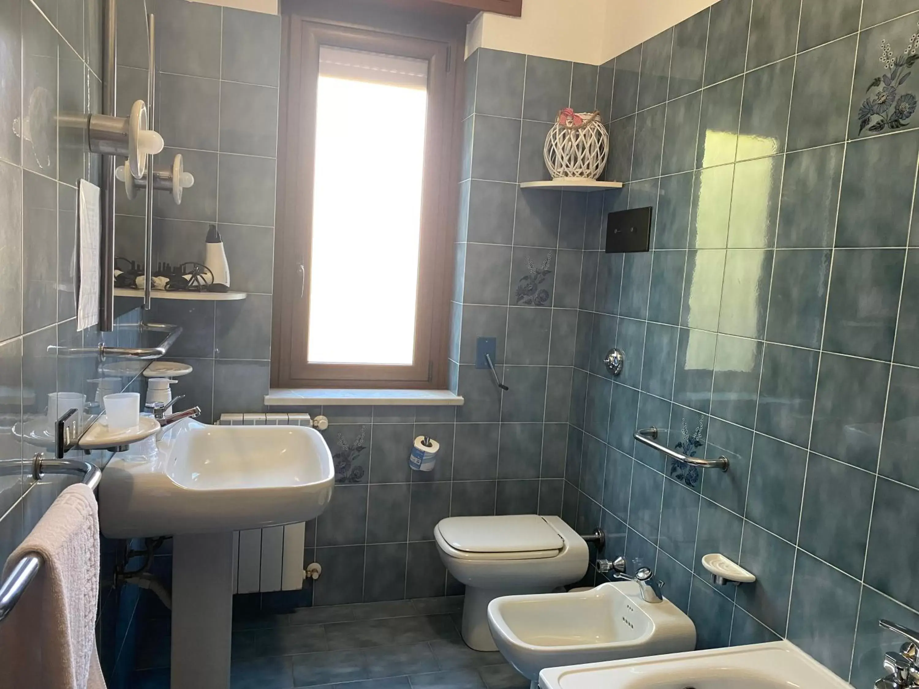 Shower, Bathroom in B&B Il Tramonto