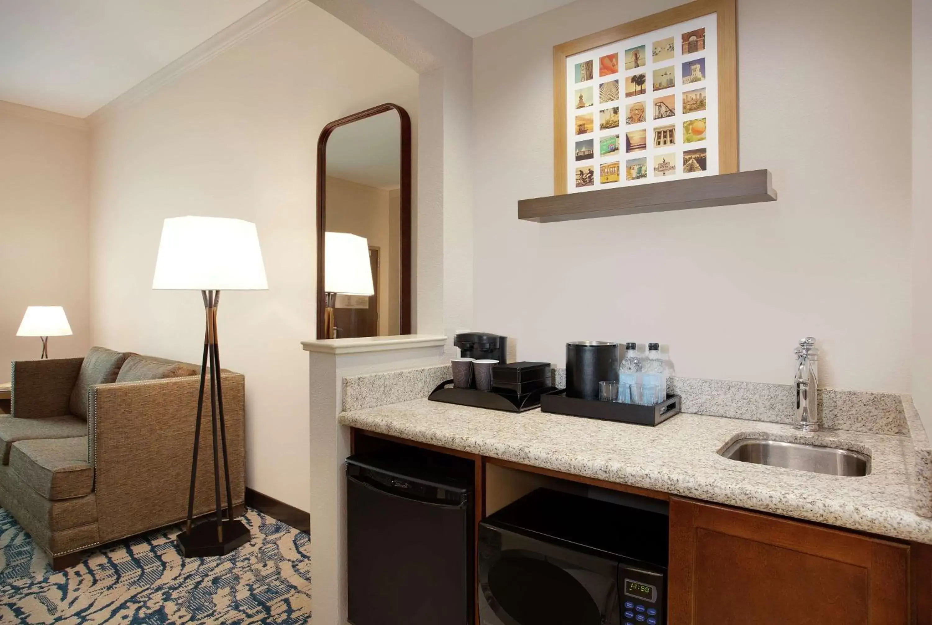 Photo of the whole room, Kitchen/Kitchenette in Embassy Suites by Hilton Tampa Downtown Convention Center