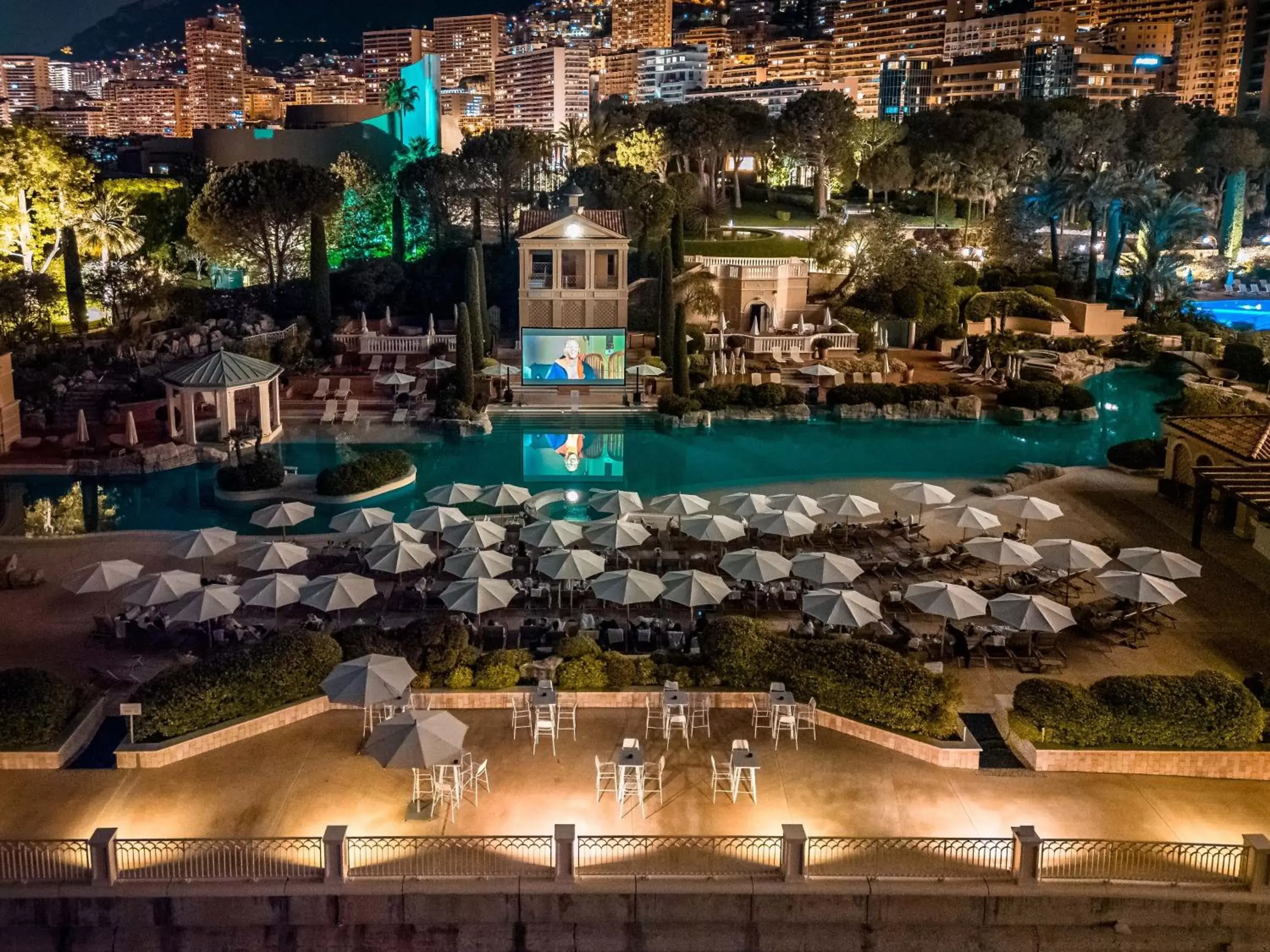 Entertainment, Bird's-eye View in Monte-Carlo Bay Hotel & Resort