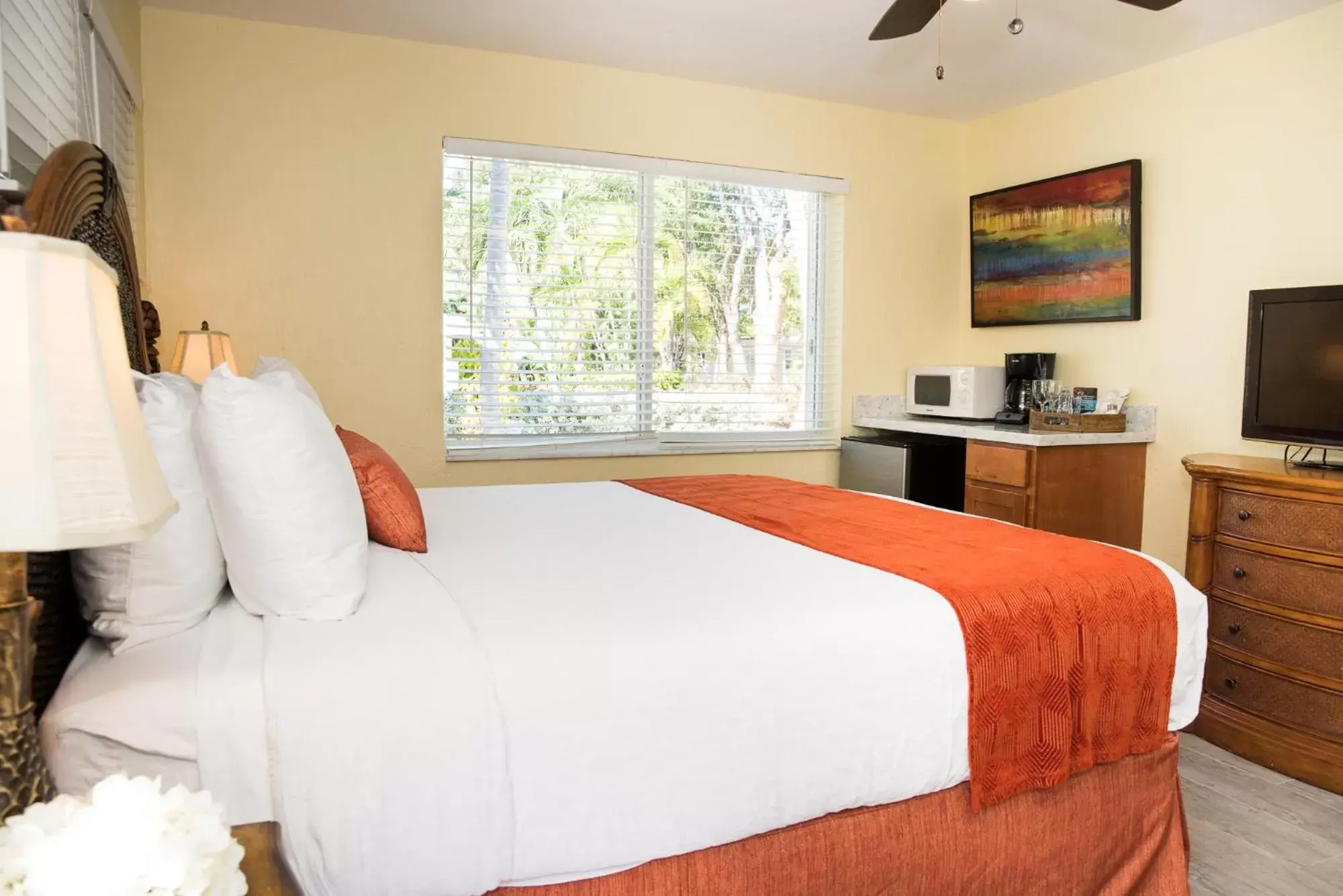 TV and multimedia, Bed in Coconut Bay Resort - Key Largo