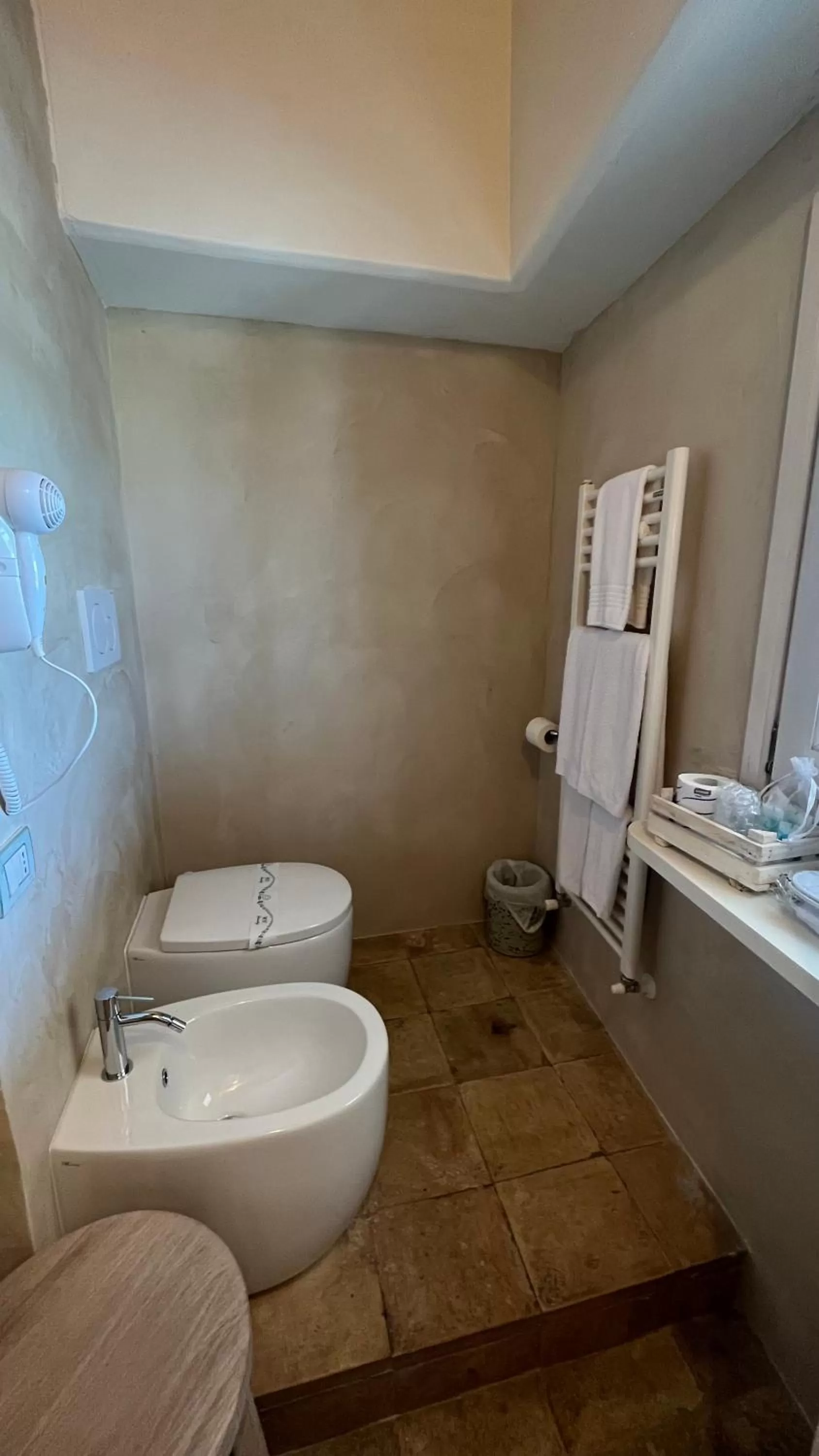 Antico Mondo Rooms & Suites