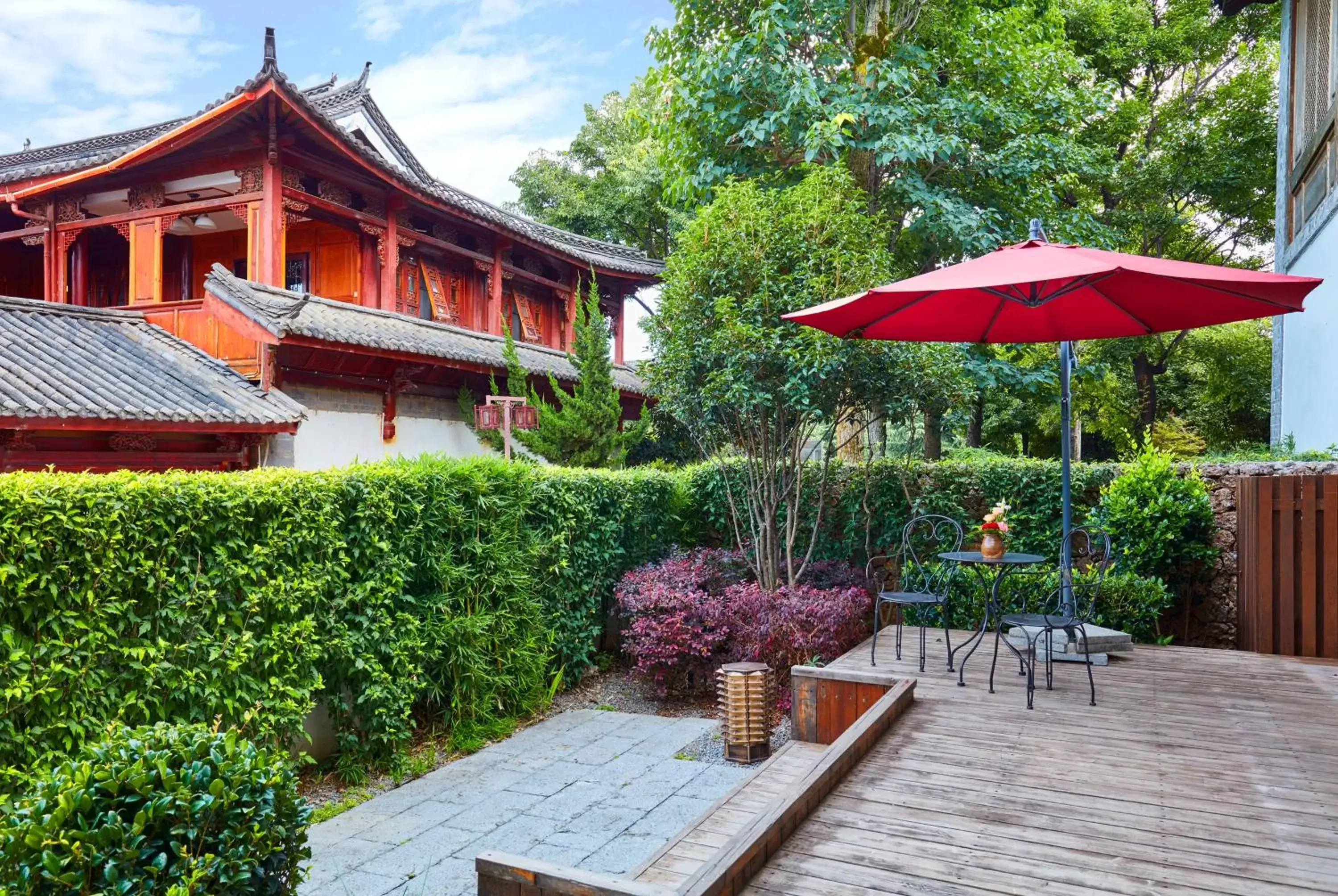 Photo of the whole room, Property Building in Hotel Indigo Lijiang Ancient Town, an IHG Hotel