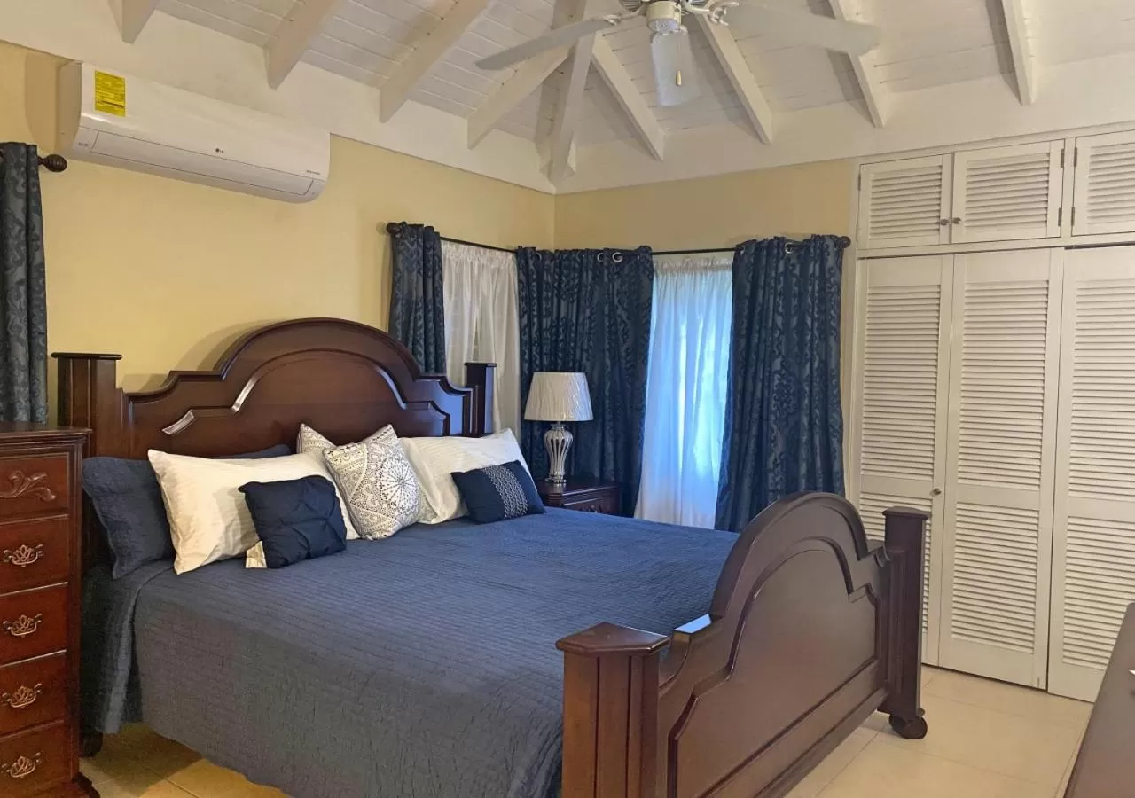 Bedroom, Bed in Jamnick Vacation Rentals - Richmond, St Ann, Jamaica