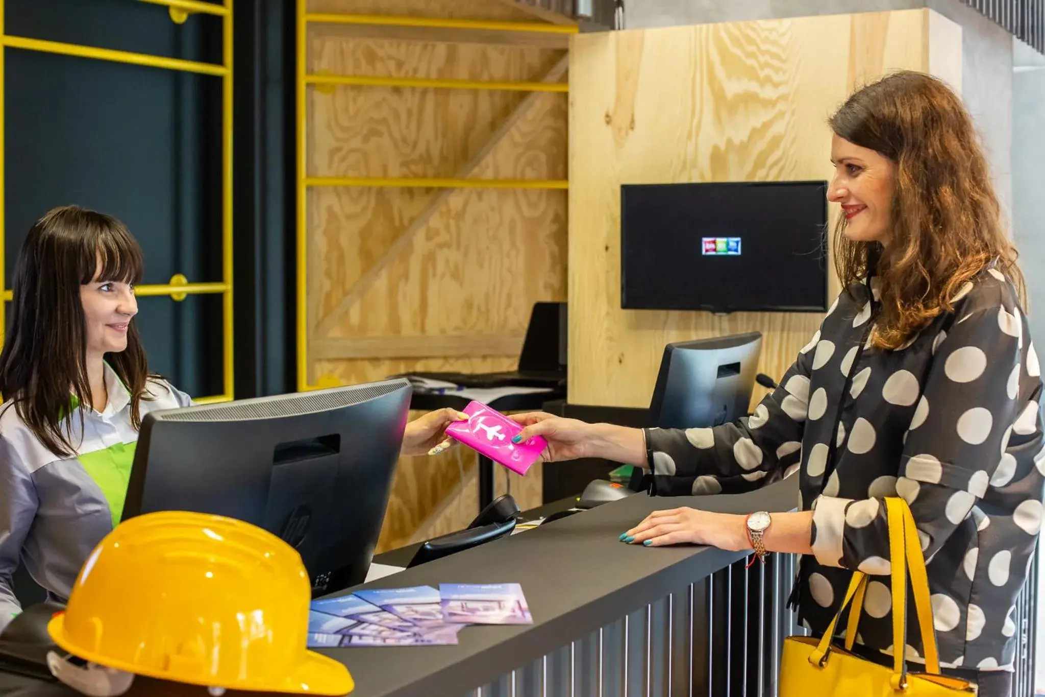 Lobby or reception in ibis Styles Bucharest Erbas Lobby or reception in ibis Styles Bucharest Erbas