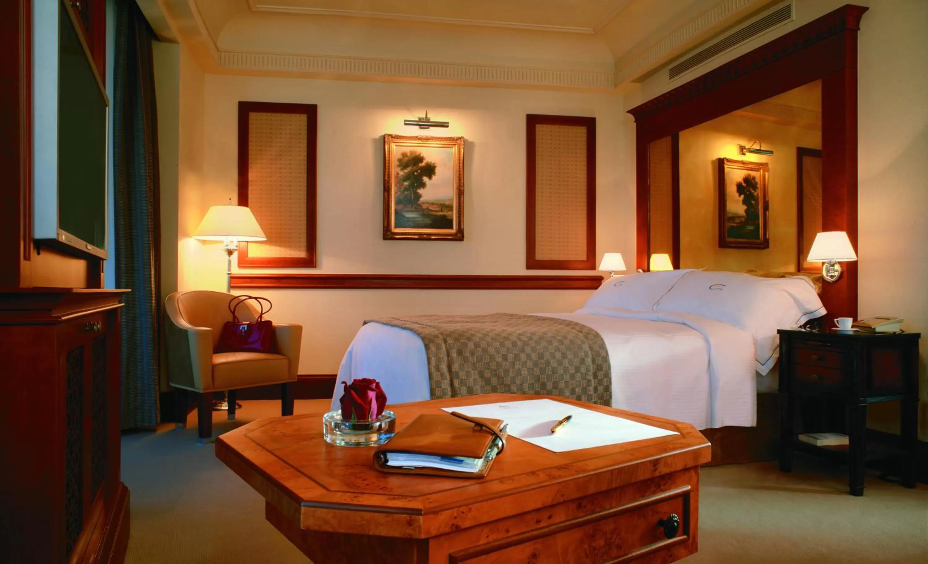 Bedroom, Bed in Rosewood Jeddah