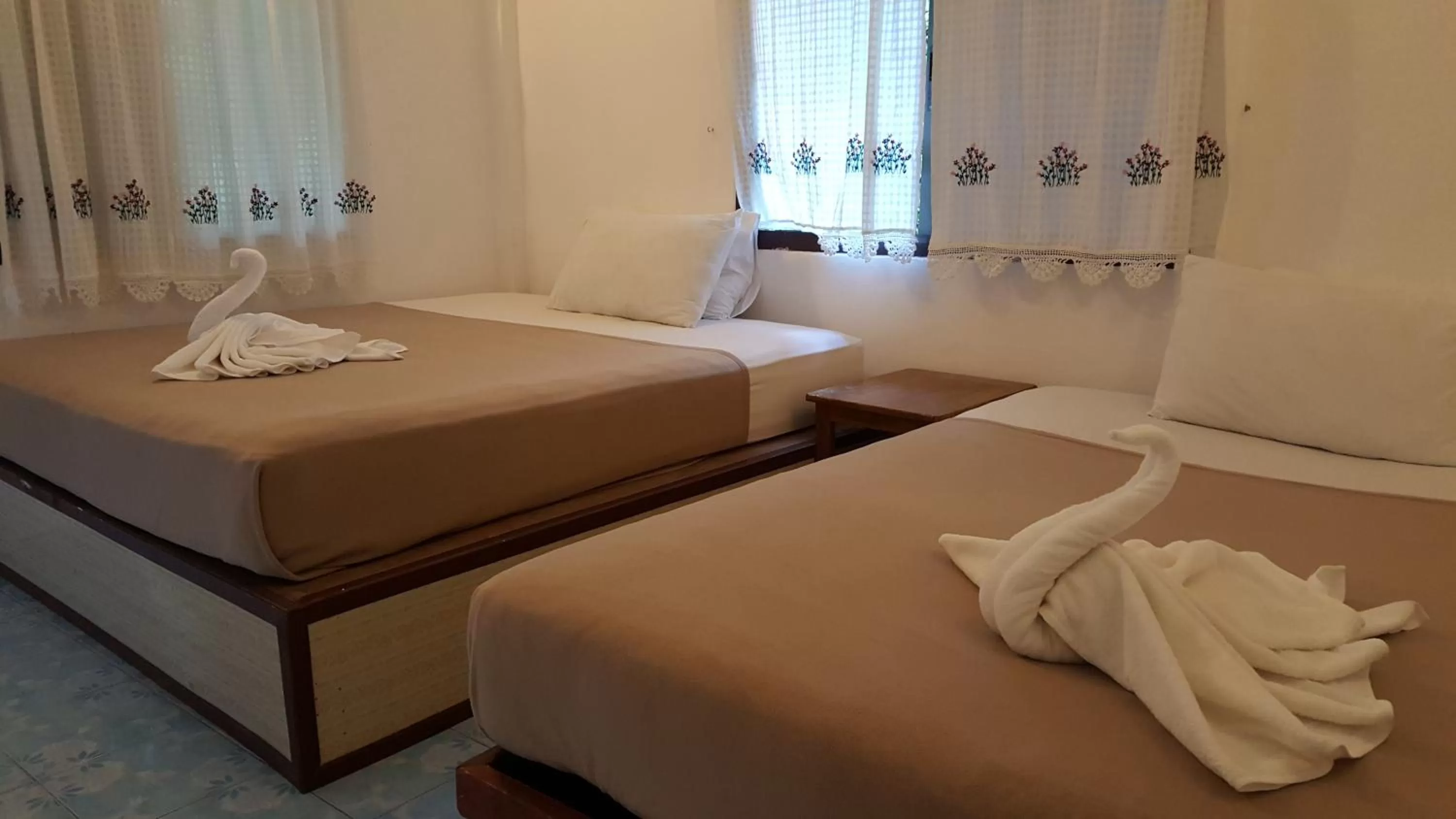 Bed in Khao Sok Jungle Huts Resort