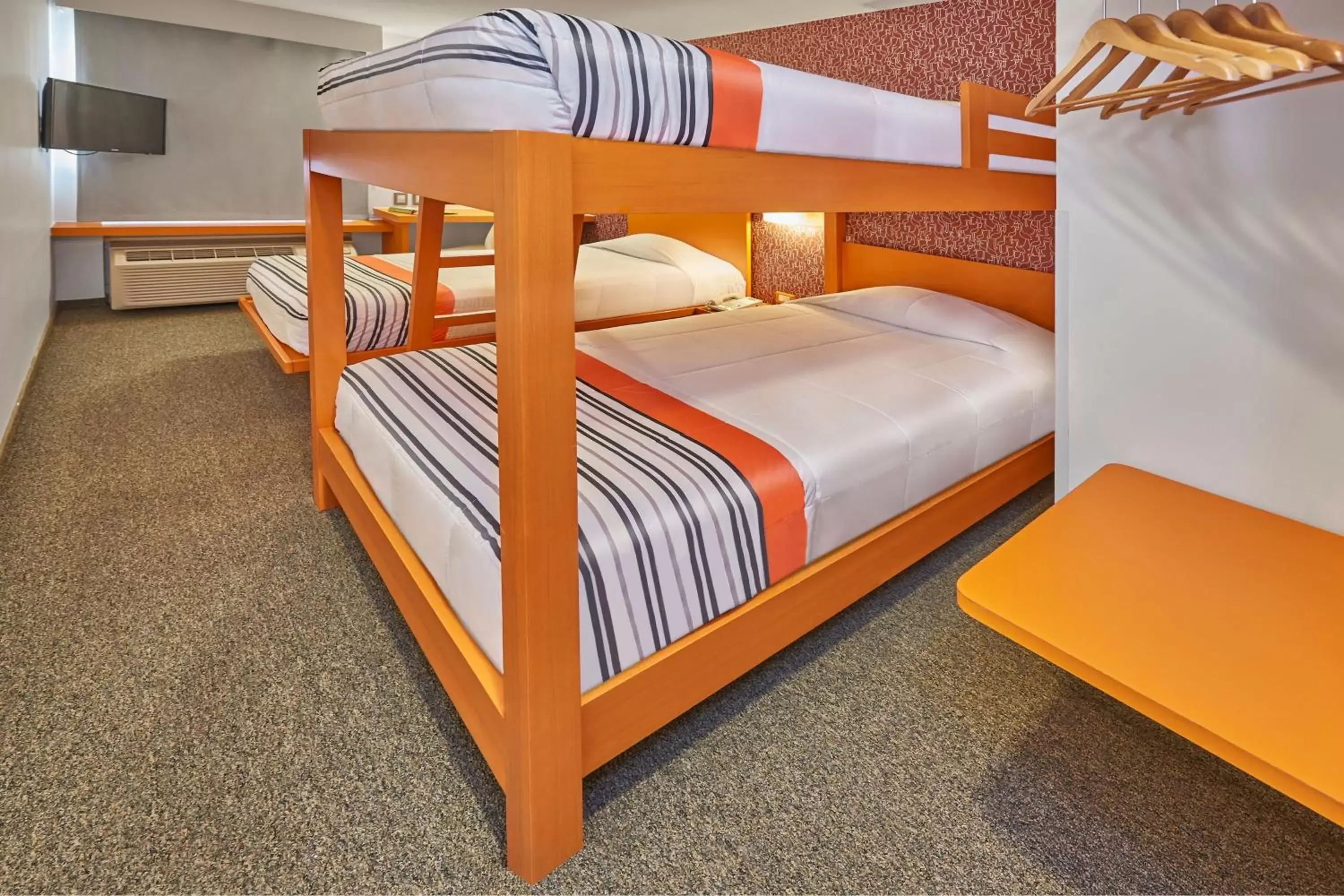 Photo of the whole room, Bunk Bed in City Express Junior by Marriott Tuxtla Gutierrez Poliforum