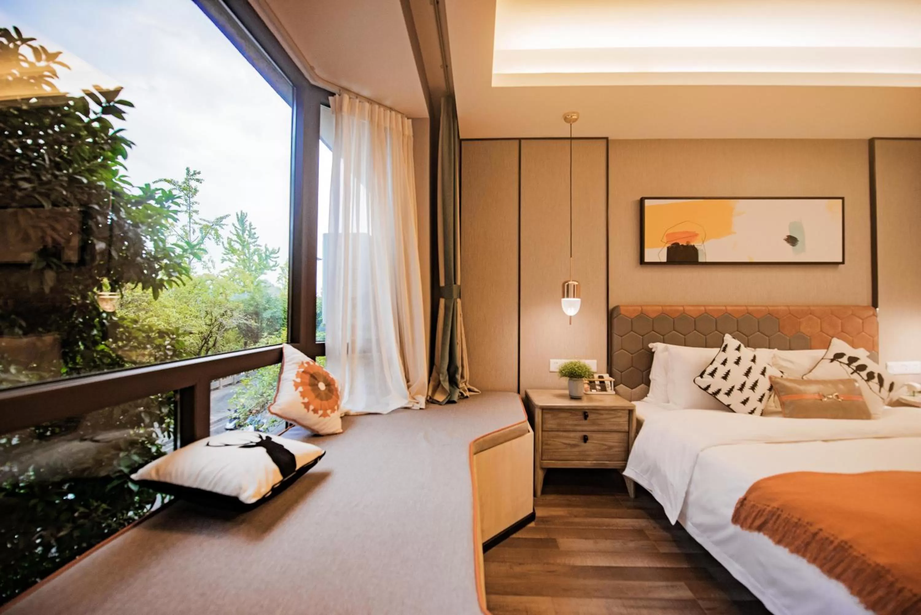 Photo of the whole room, Bed in Li River Resort Villa Hotel