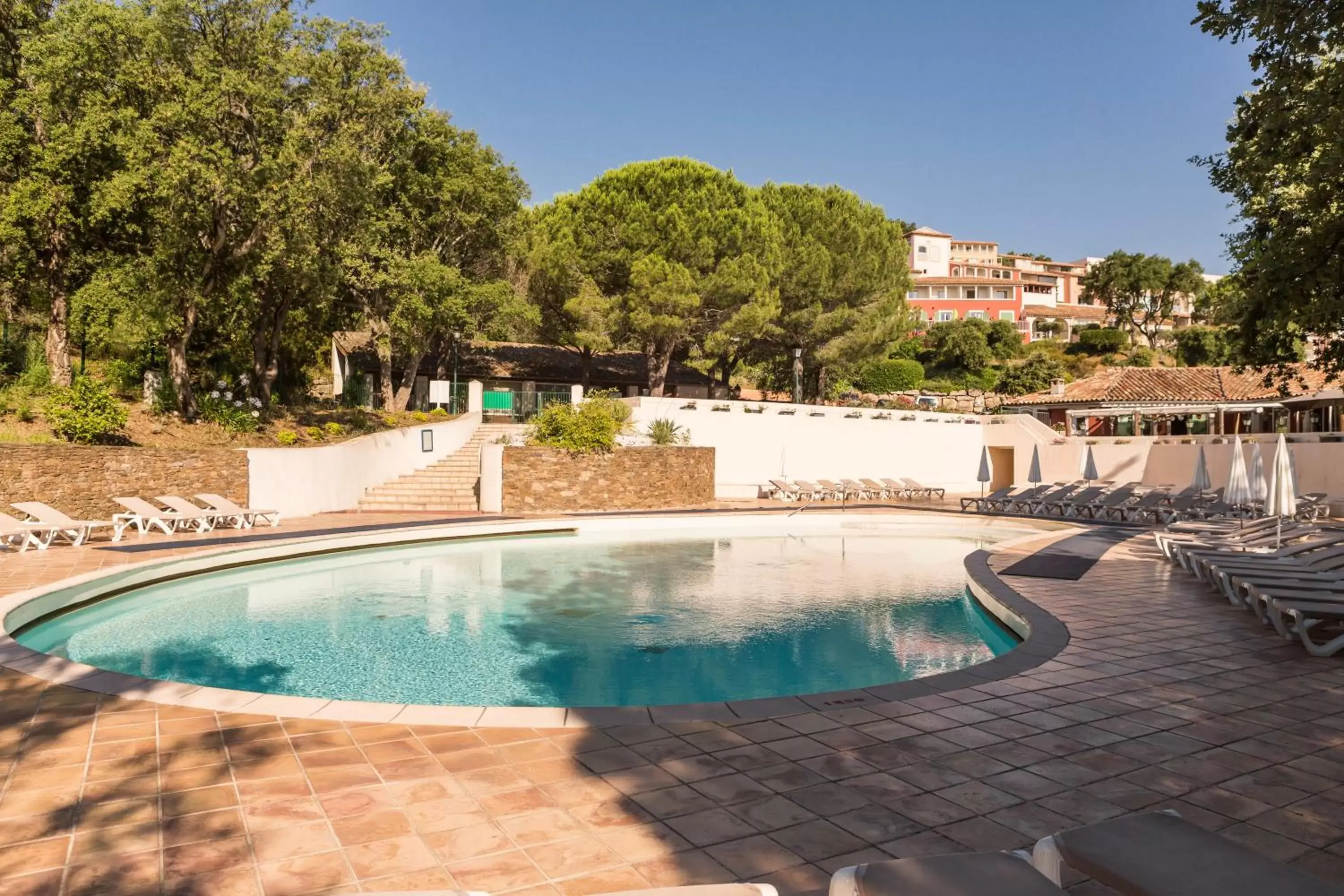 Day, Swimming Pool in Résidence Pierre & Vacances Les Restanques du Golfe de Saint-Tropez