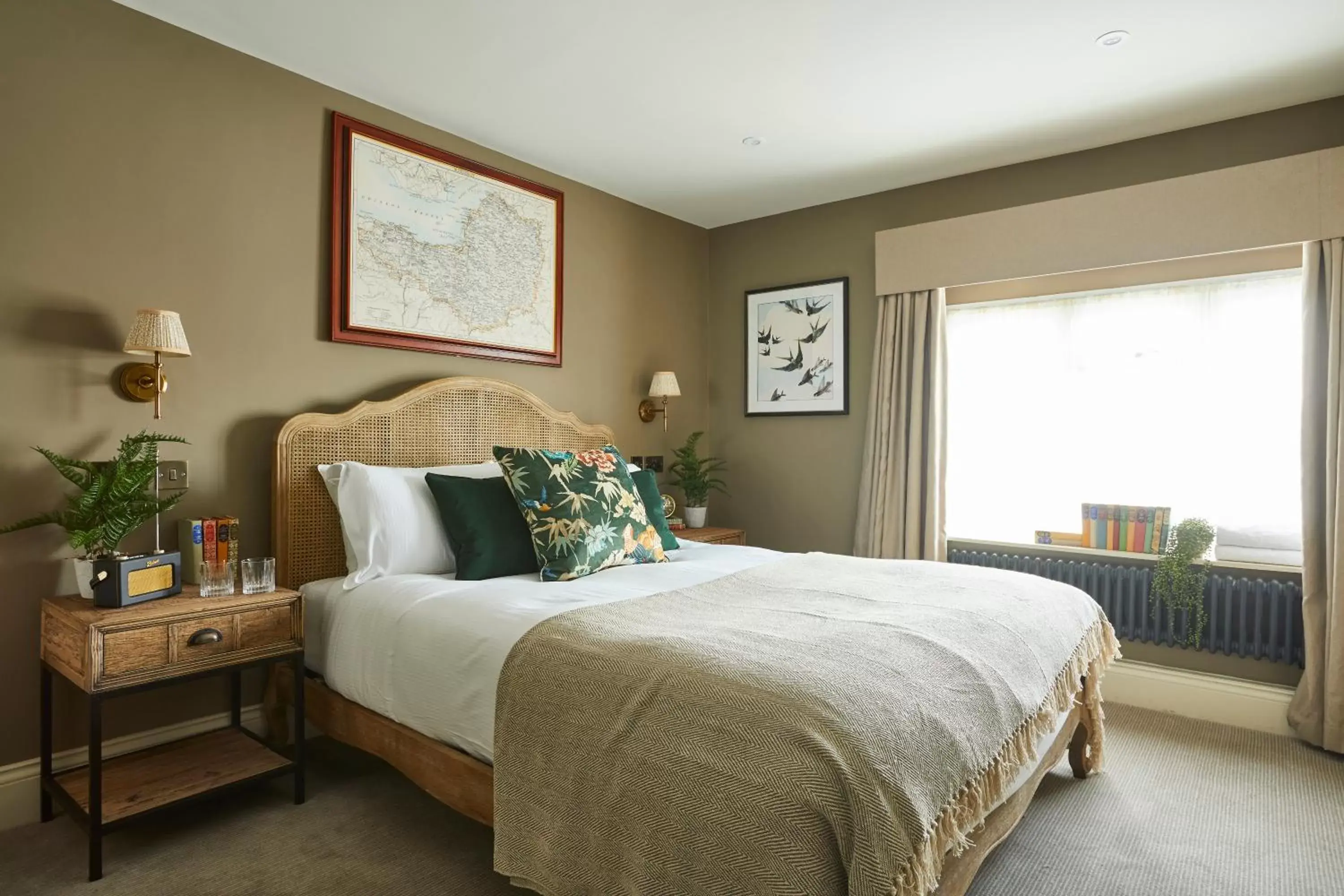 Deluxe Double Room in The Swan Inn Deluxe Double Room in The Swan Inn