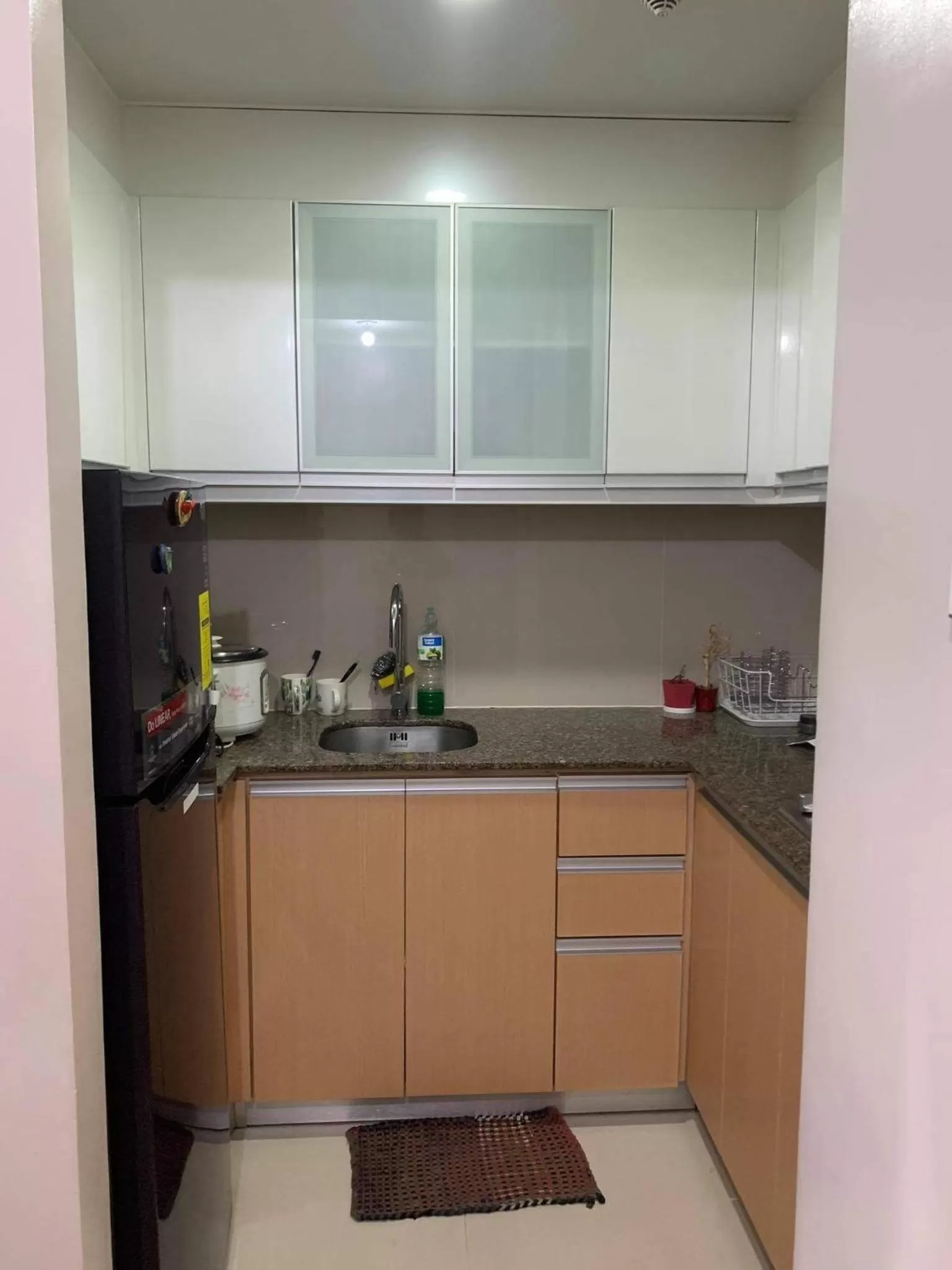 Kitchen or kitchenette in 81 Newport Boulevard Cluster 4 - 8F across NAIA Airport, Terminal 3