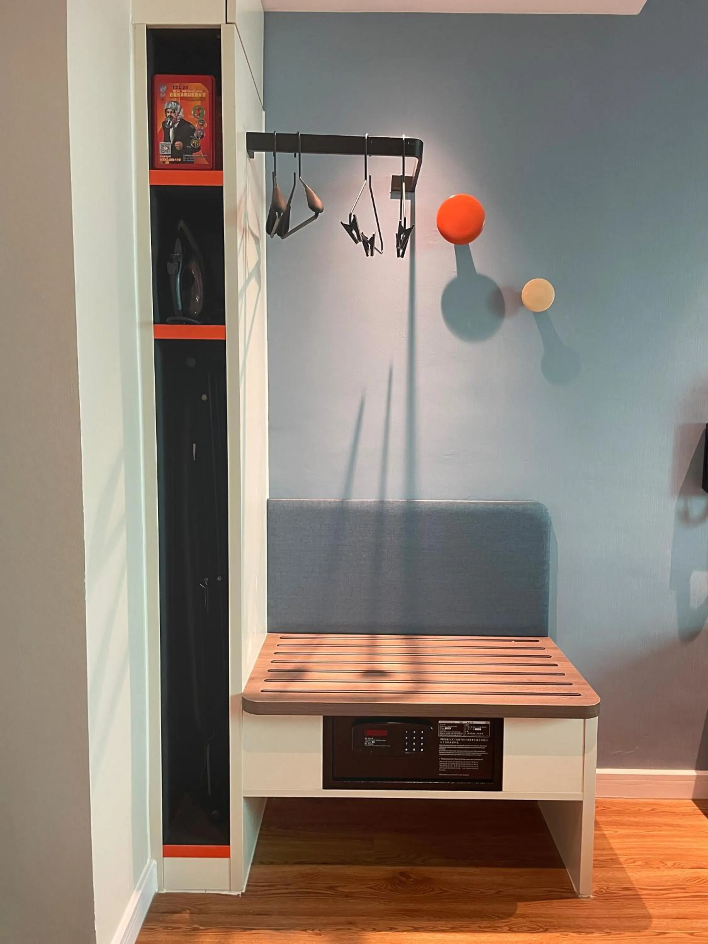 Seating area in Holiday Inn Express Shantou City Center by IHG