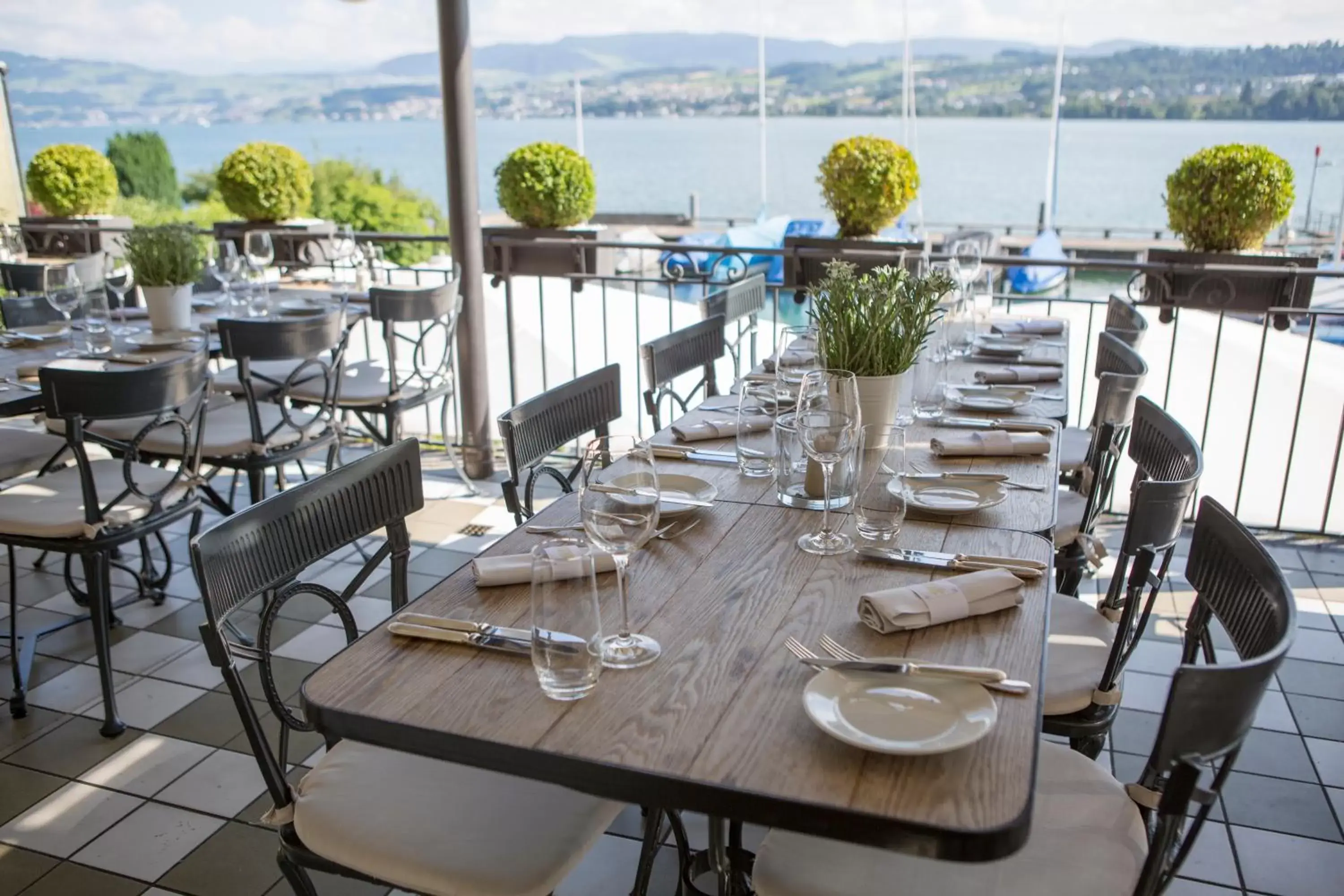 Balcony/Terrace, Restaurant/Places to Eat in Hotel Hirschen am See