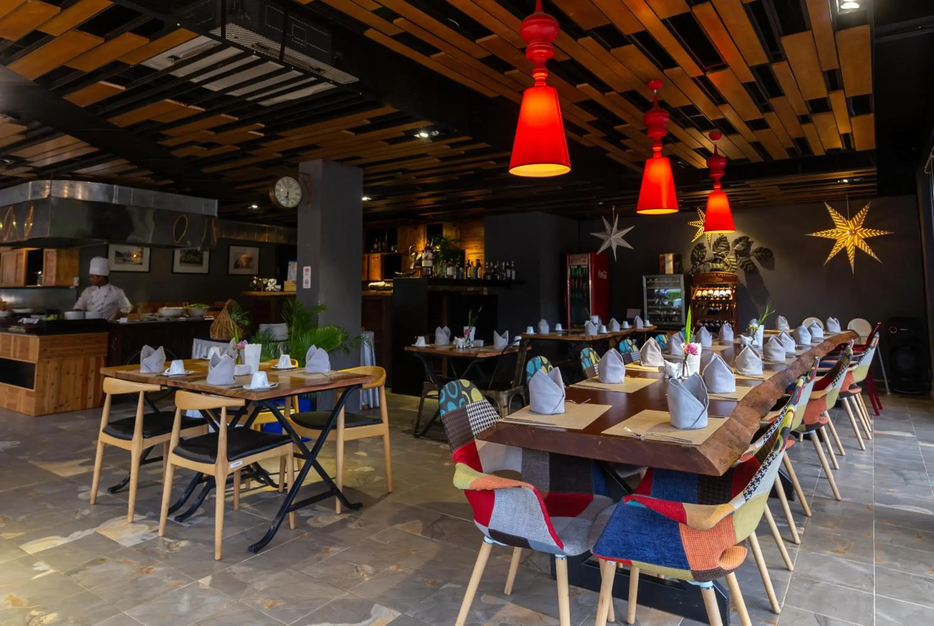 Restaurant/Places to Eat in Damrei Angkor Hotel