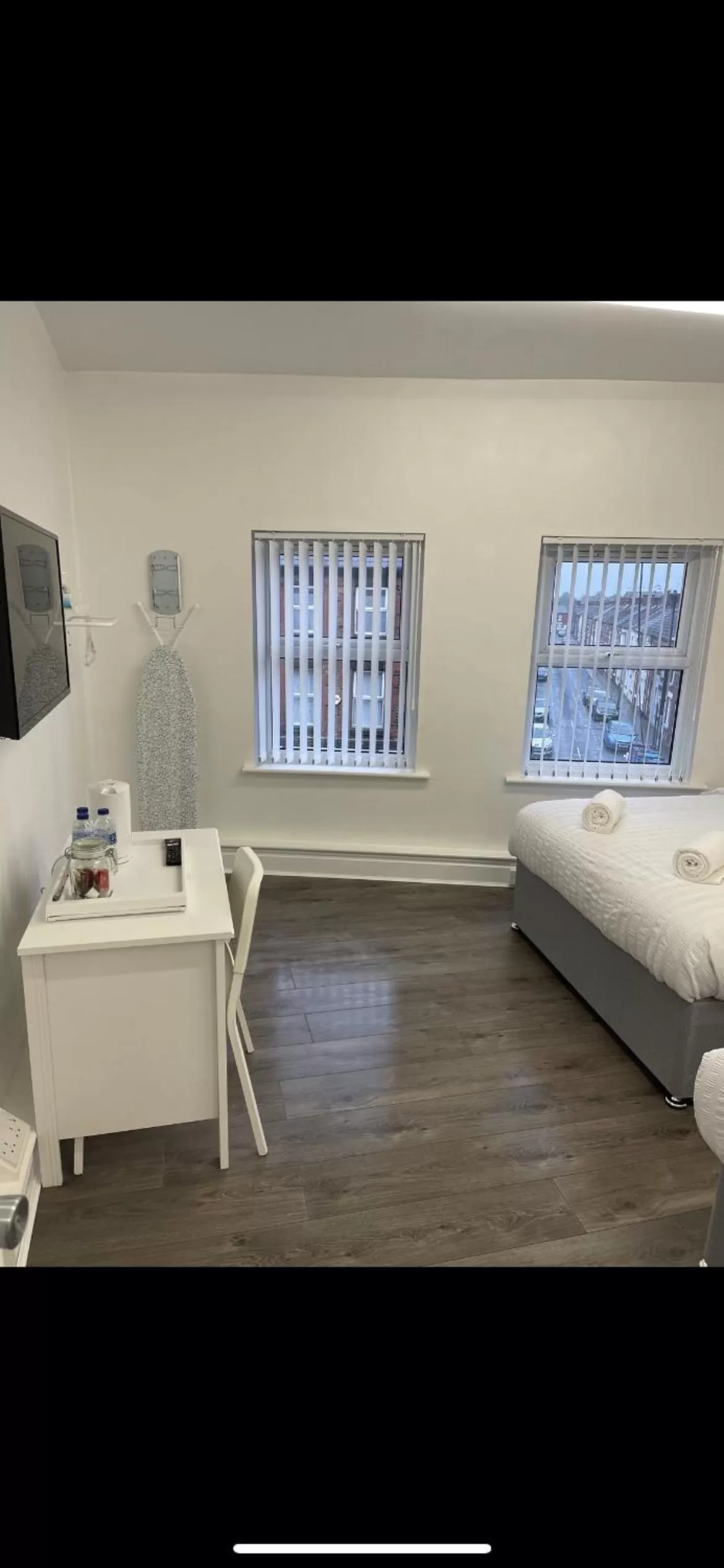 TV/Entertainment Center in County road rooms