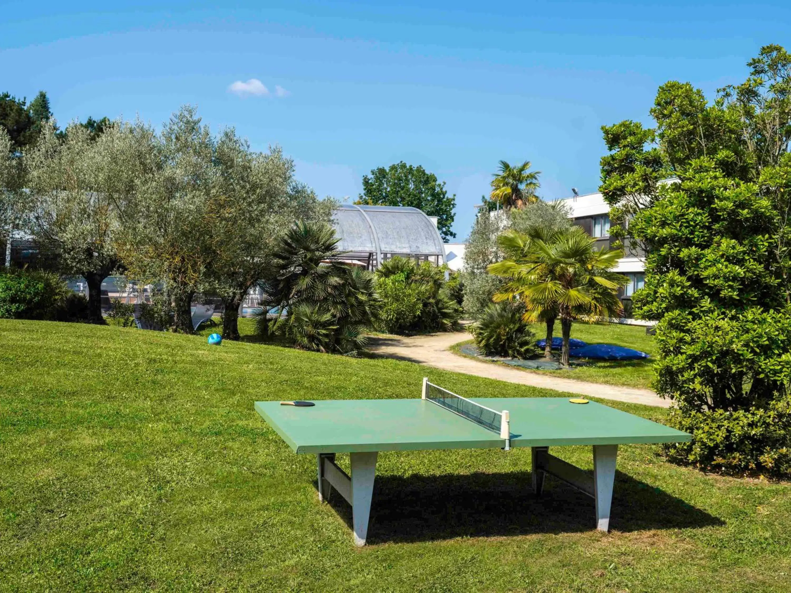 Sports, Garden in Novotel Nantes Carquefou