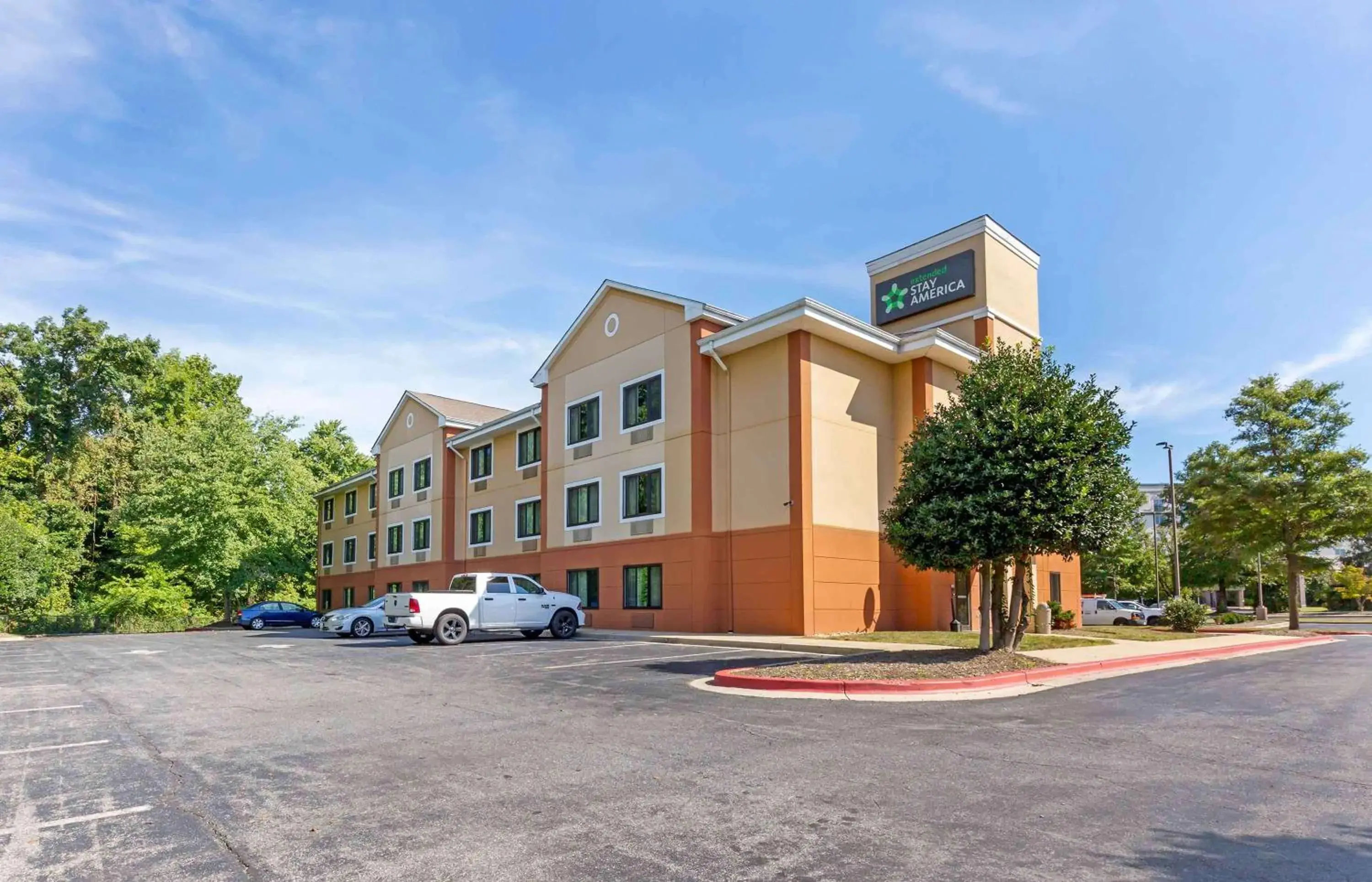 Property Building in Extended Stay America Suites - Washington, DC - Landover