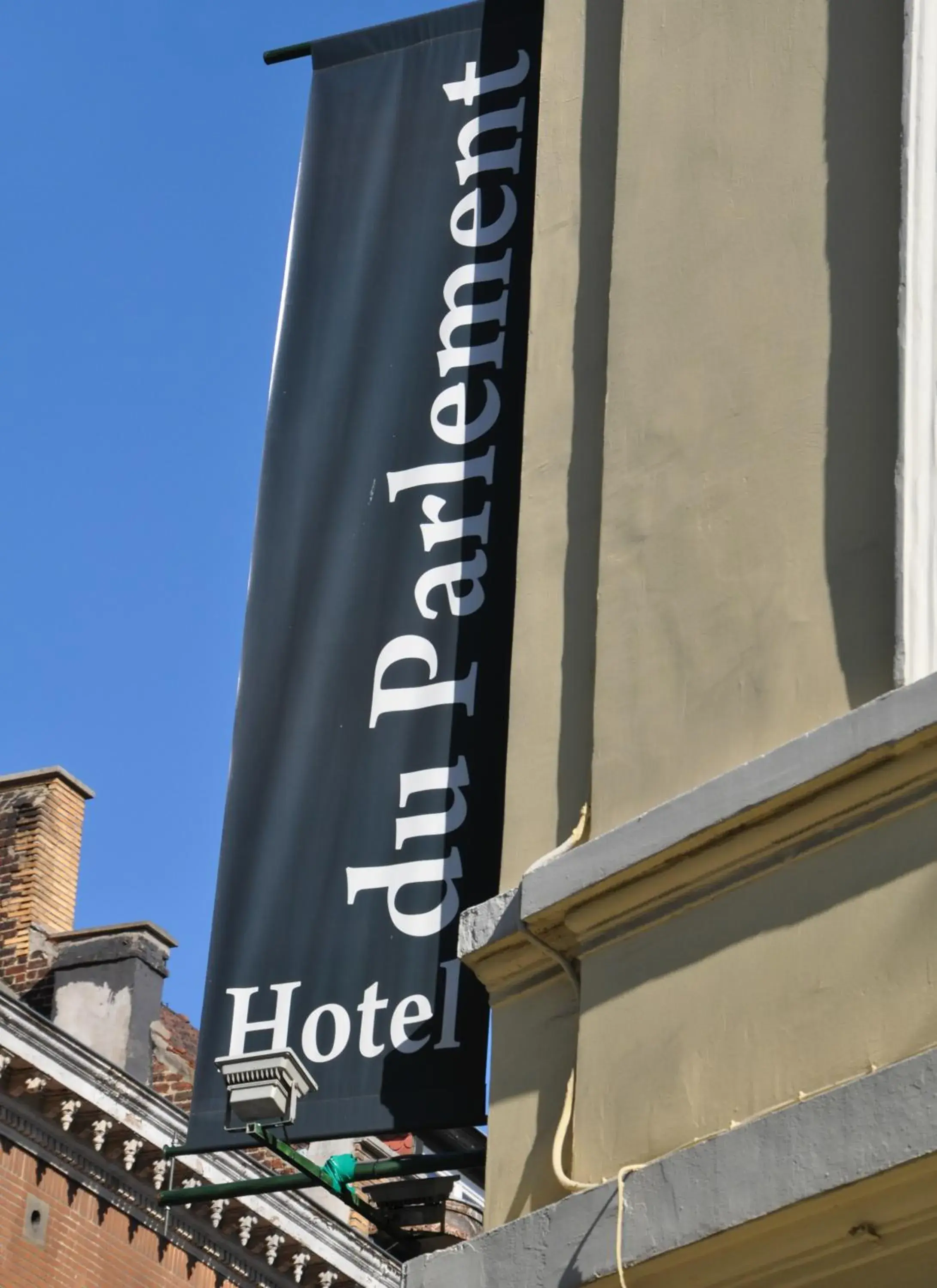 Property building, Property Logo/Sign in Hotel Du Parlement