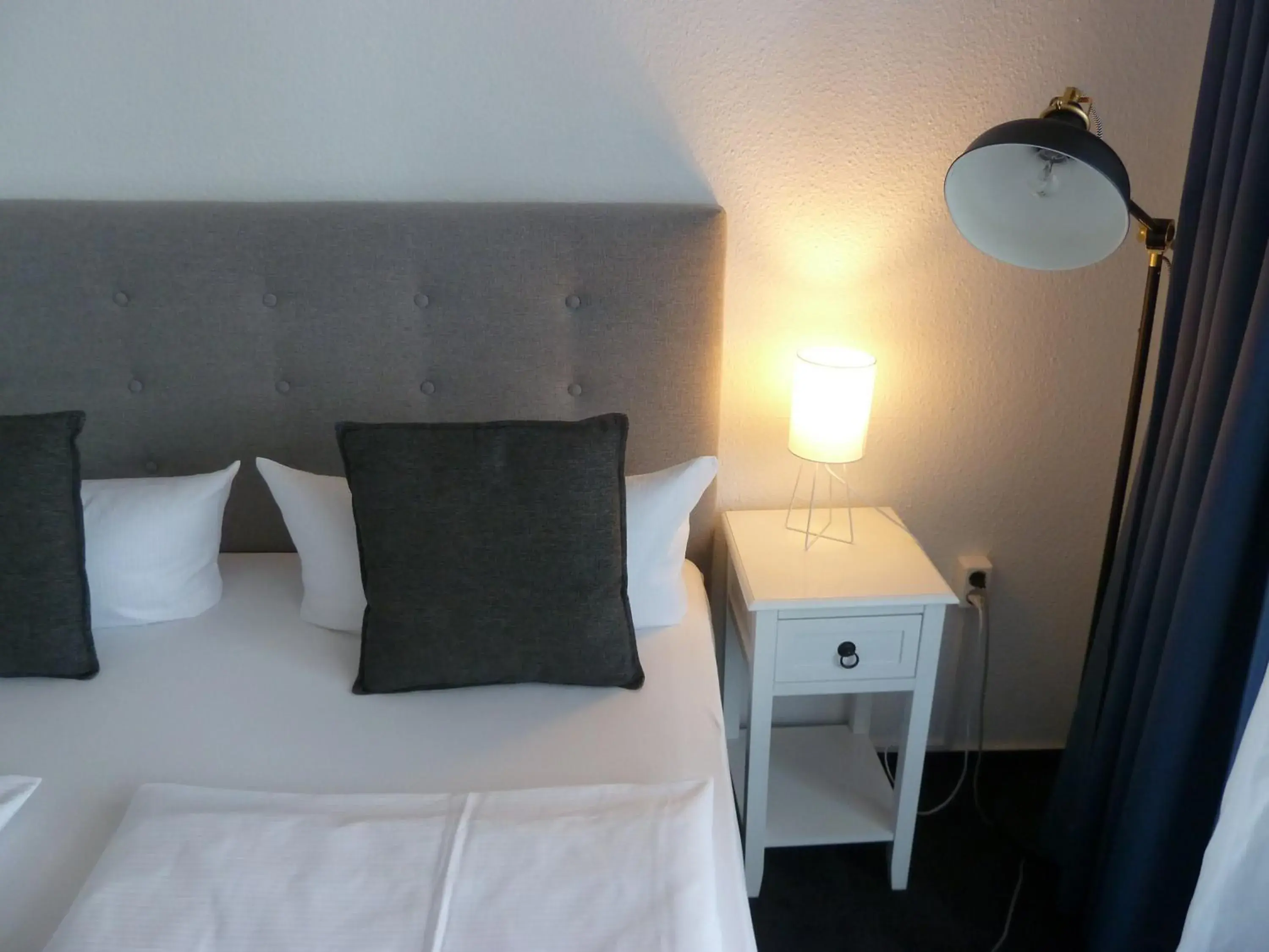 Bed in Hotel Lindenufer