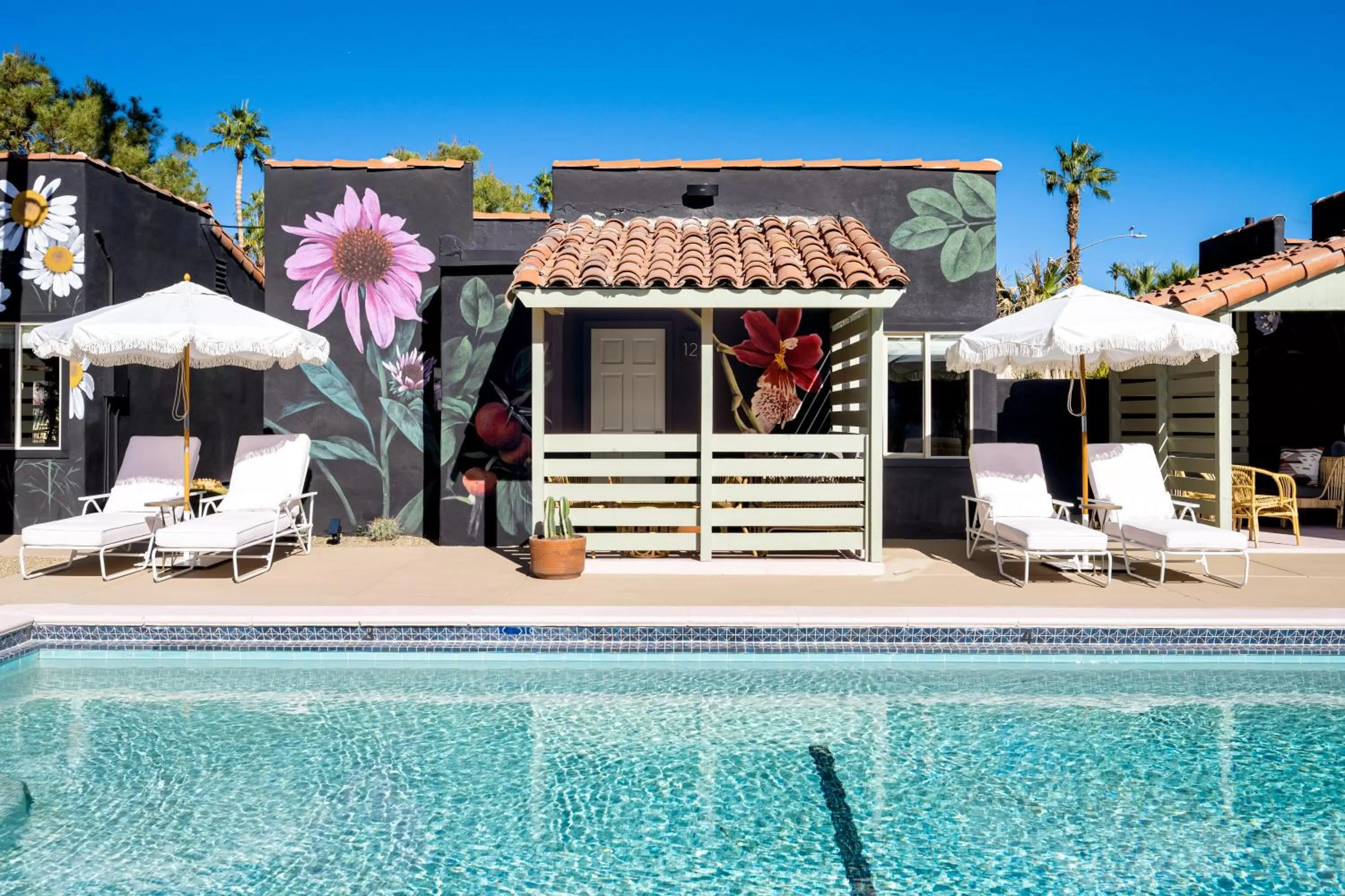 Swimming pool in Fleur Noire Hotel - 21 and Over