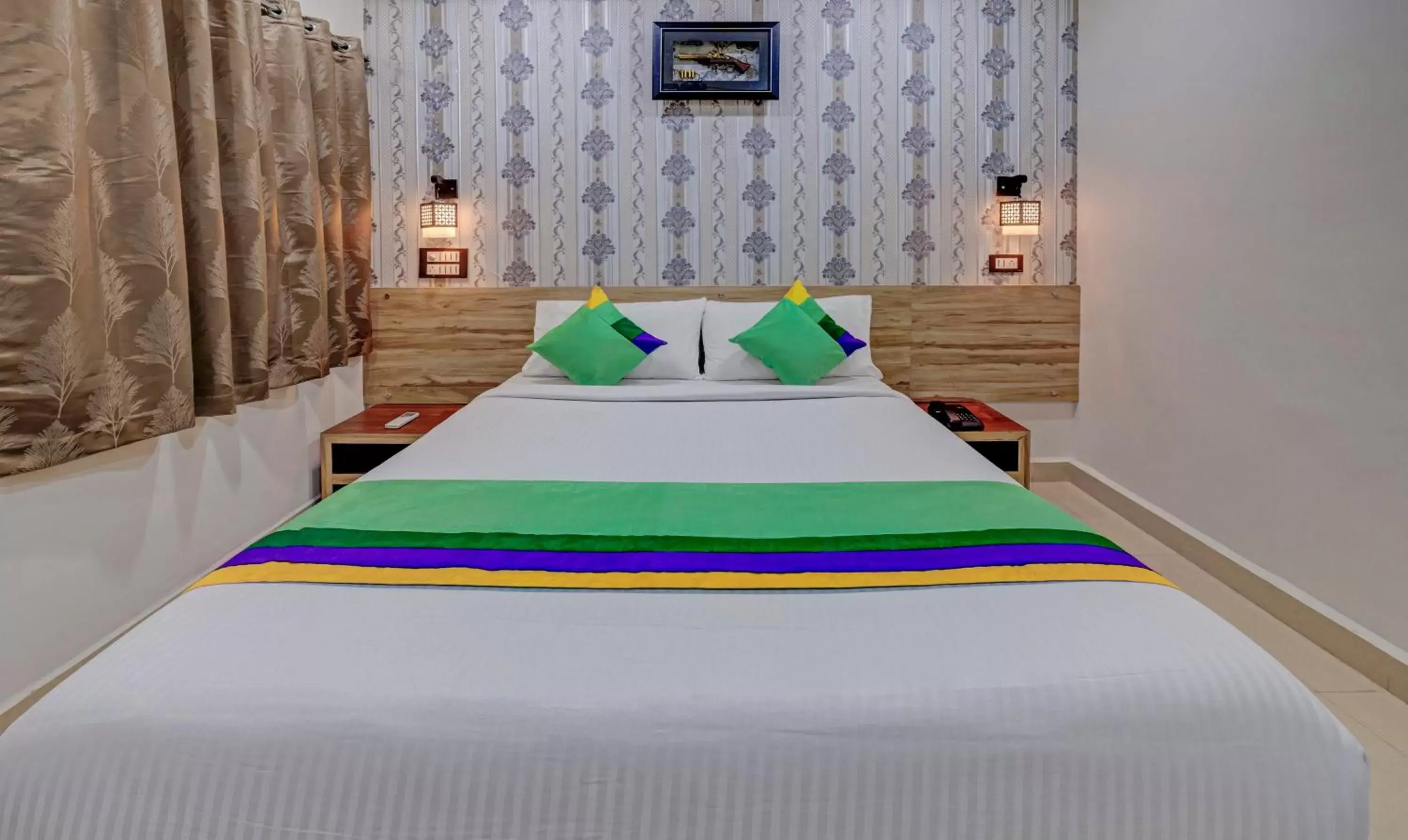 Double Room - single occupancy in Treebo Seven Inn Double Room - single occupancy in Treebo Seven Inn