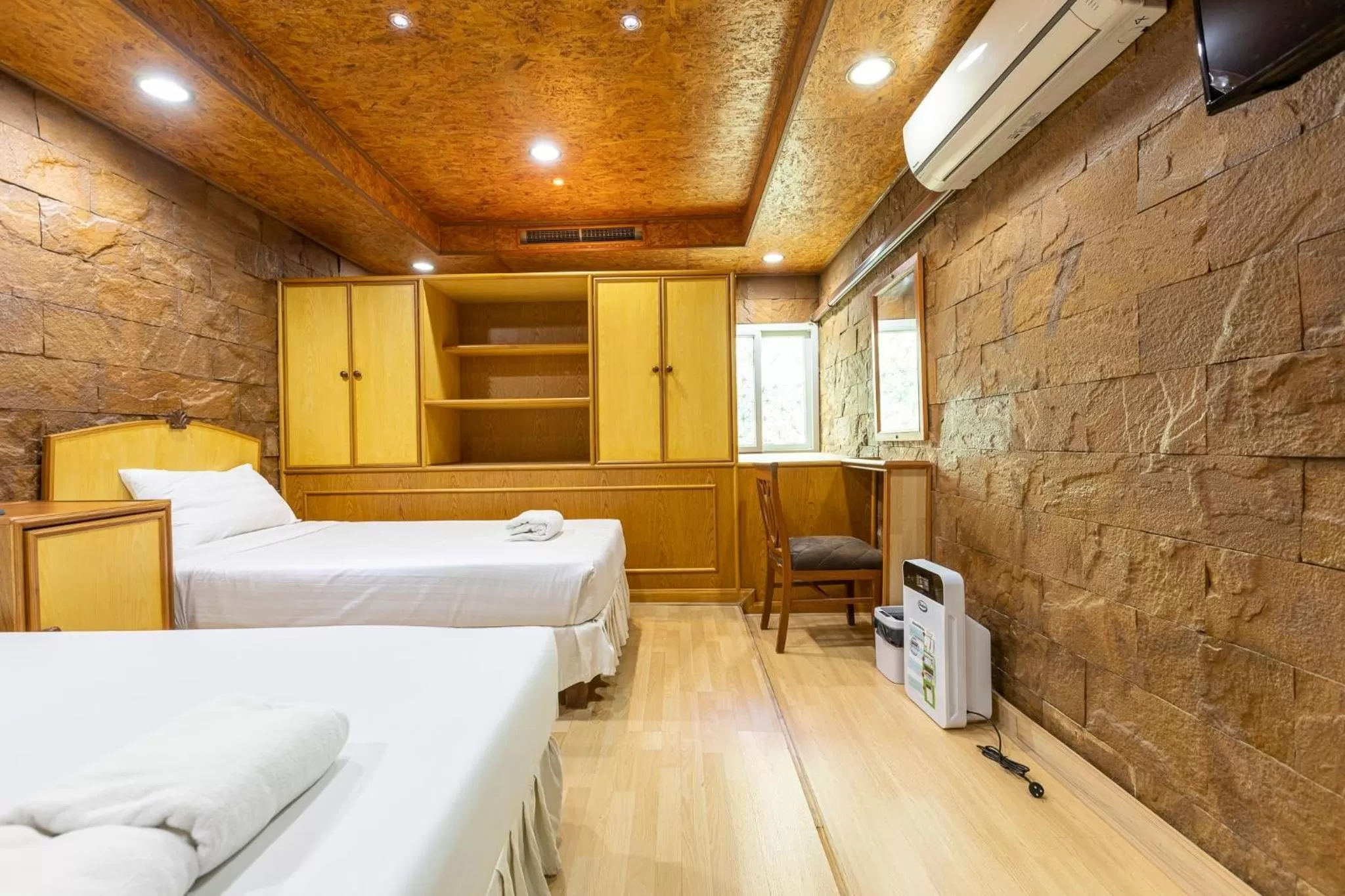 Bedroom, Bed in PJ Watergate Hotel