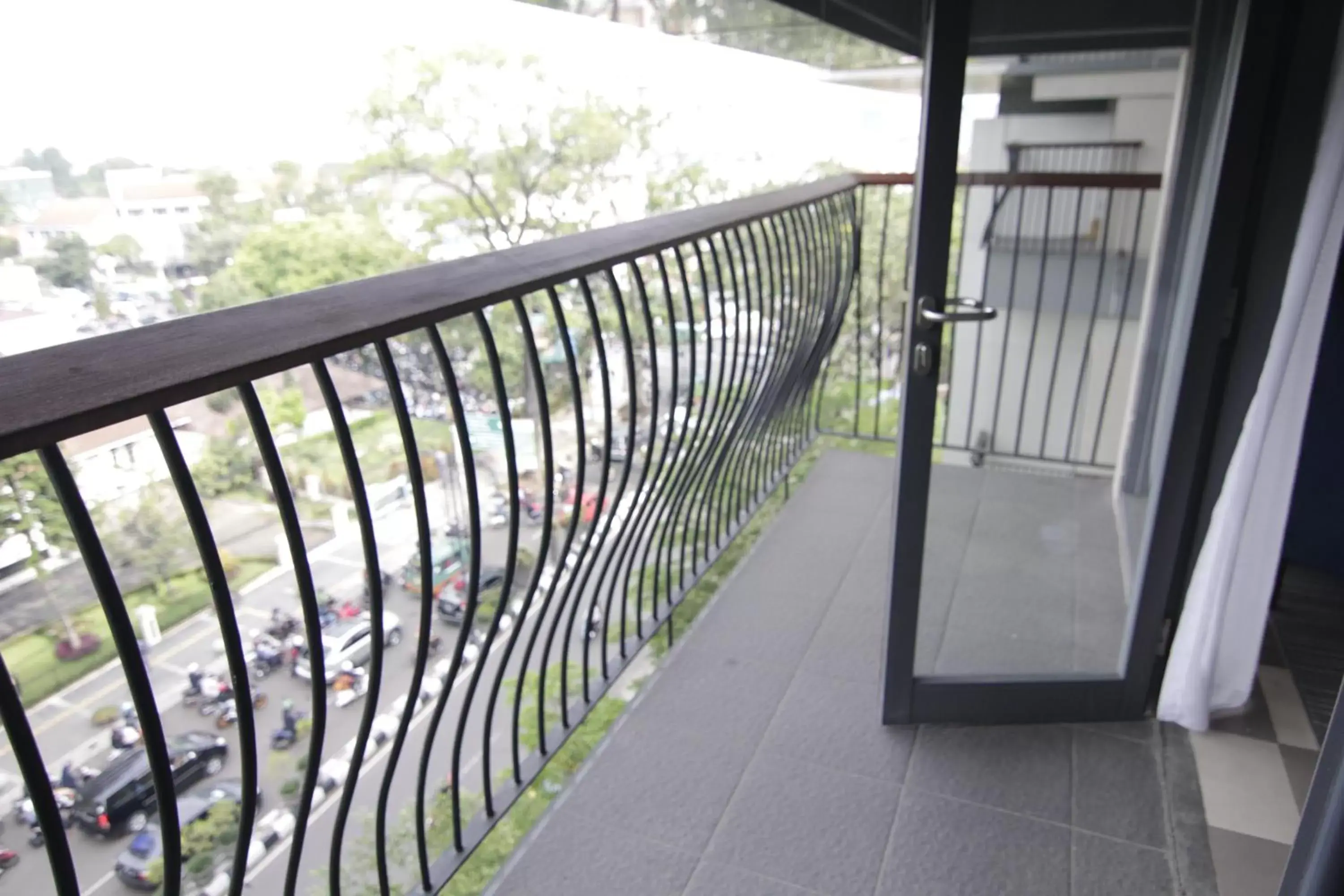 Balcony/Terrace in THE 1O1 Bandung Dago