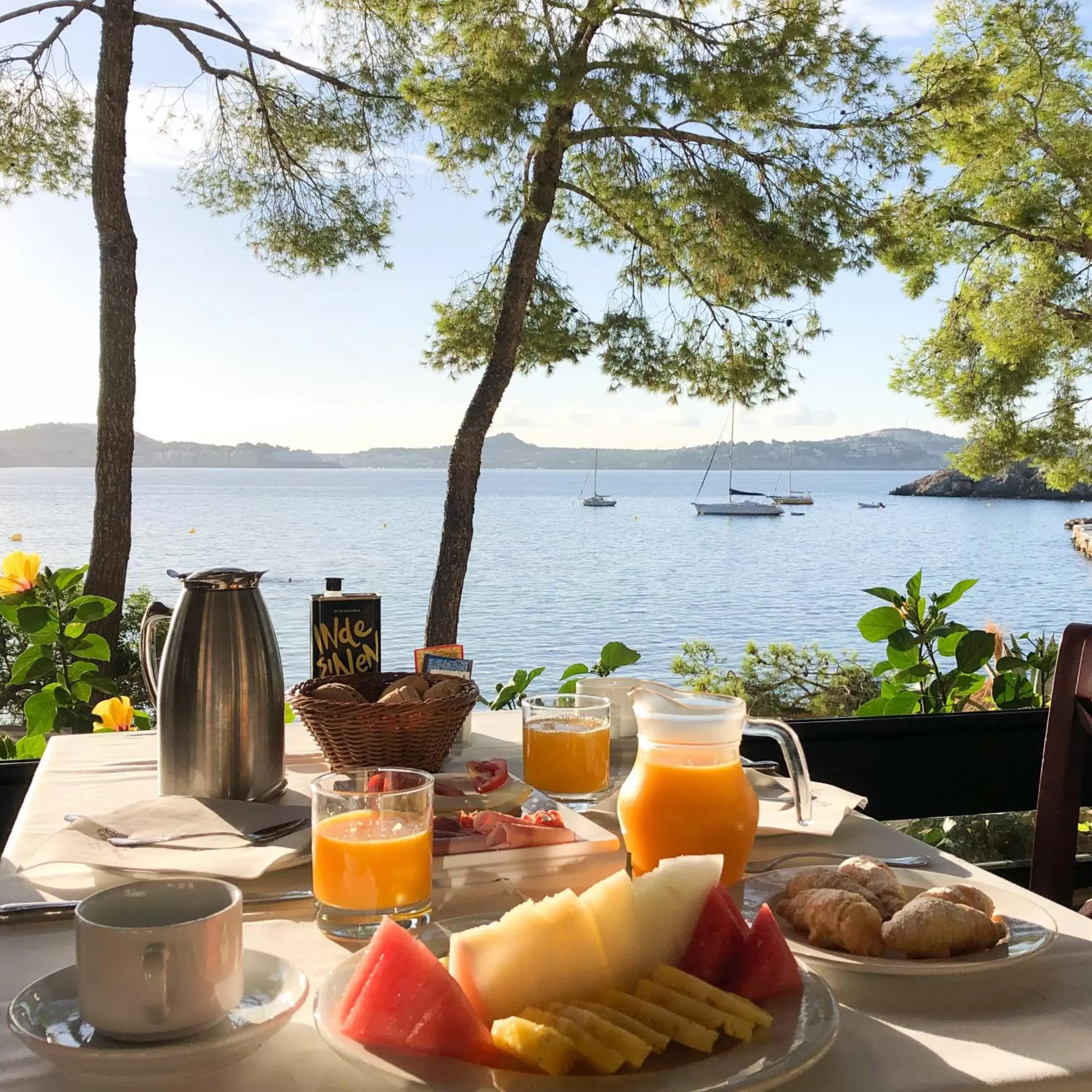 Sea view, Breakfast in Hotel Cala Fornells