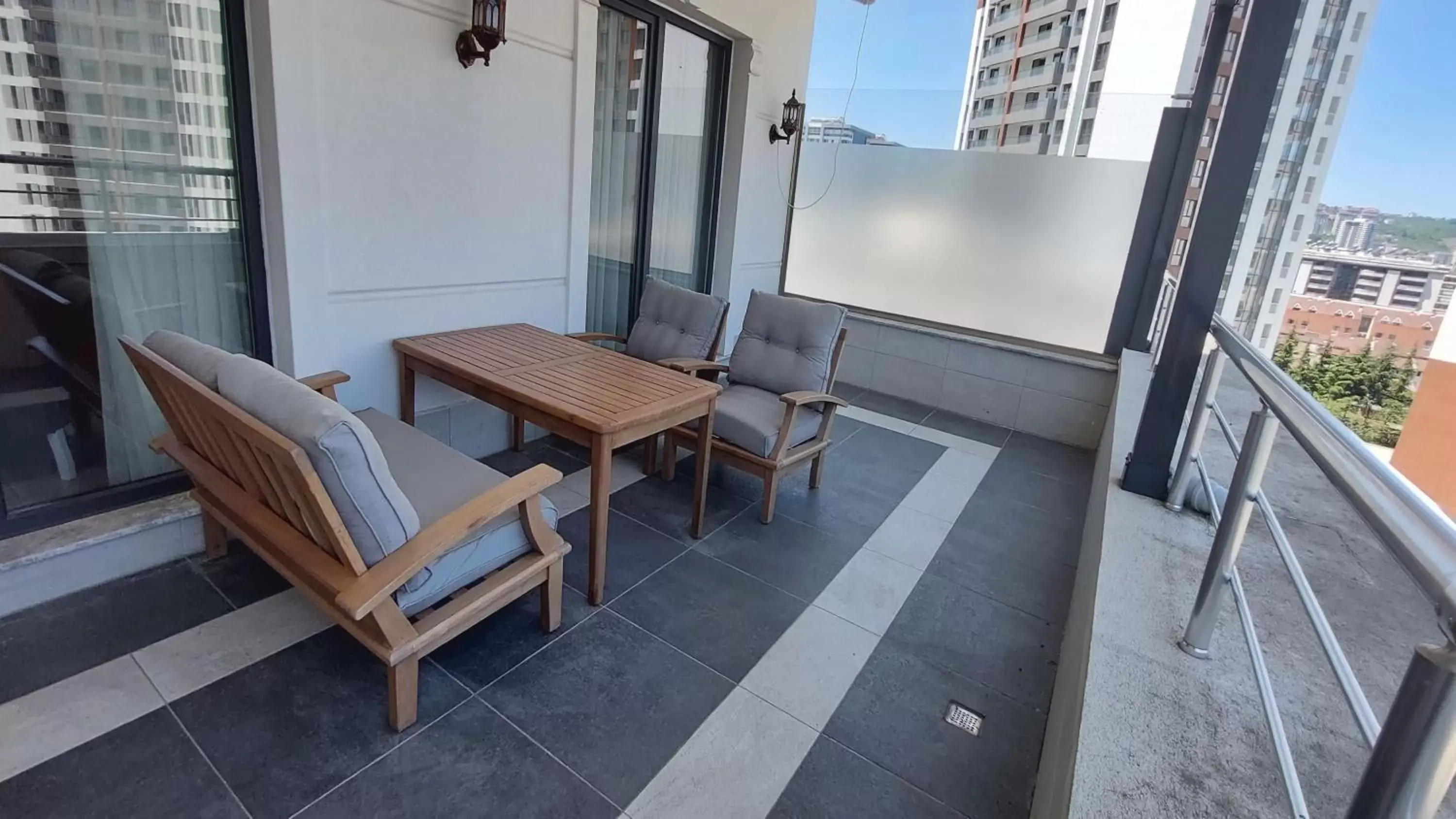 Photo of the whole room, Balcony/Terrace in Holiday Inn - Trabzon-East, an IHG Hotel