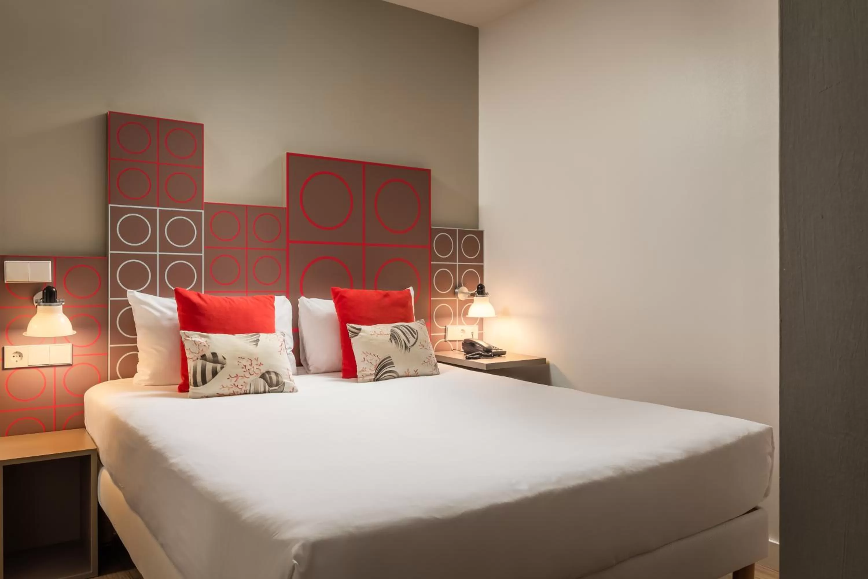 Bed in ibis Styles Barcelona Centre