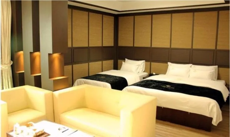 Hotel Charlot Castle