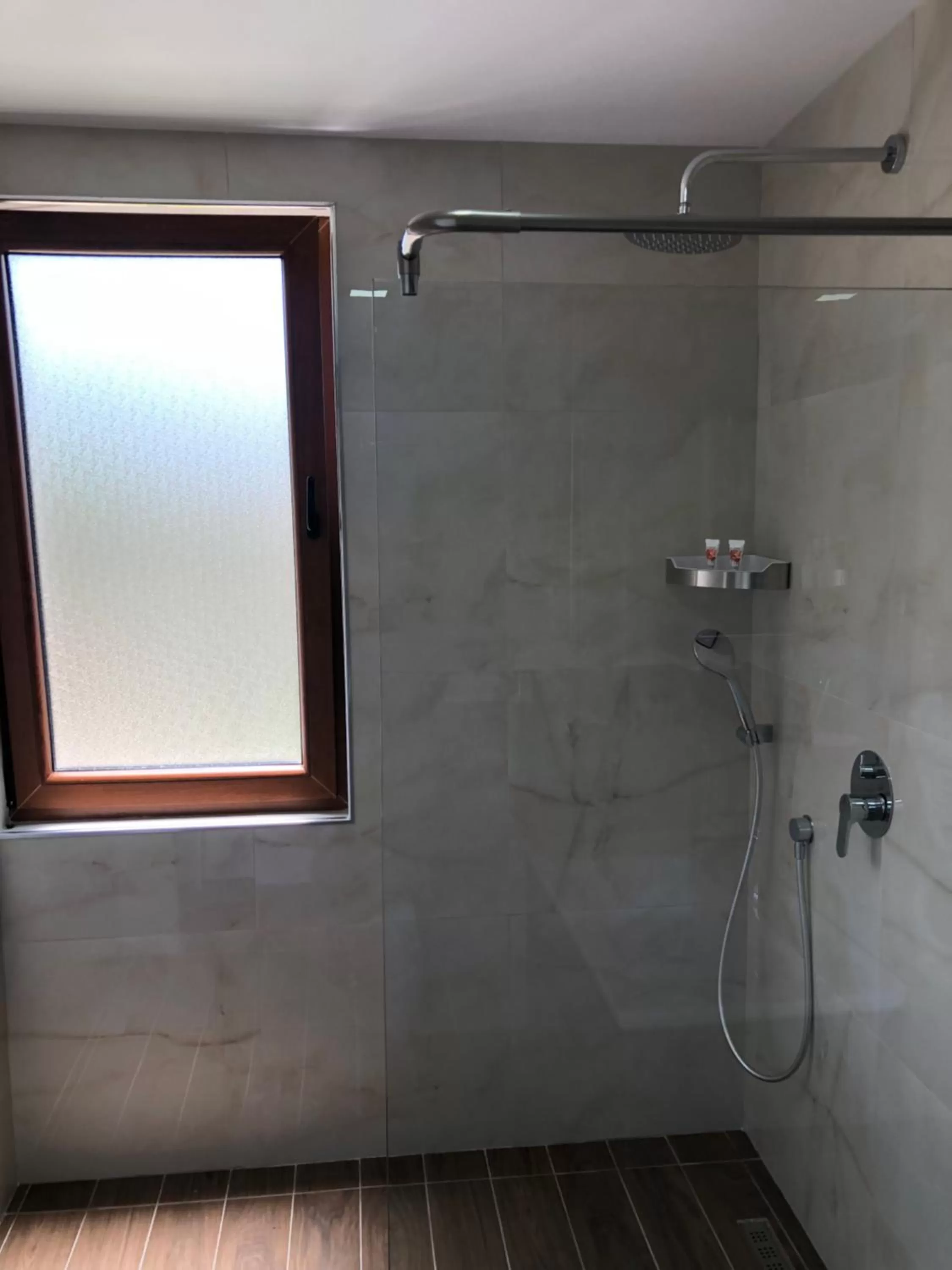 Bathroom in Grand Hotel Pogradec