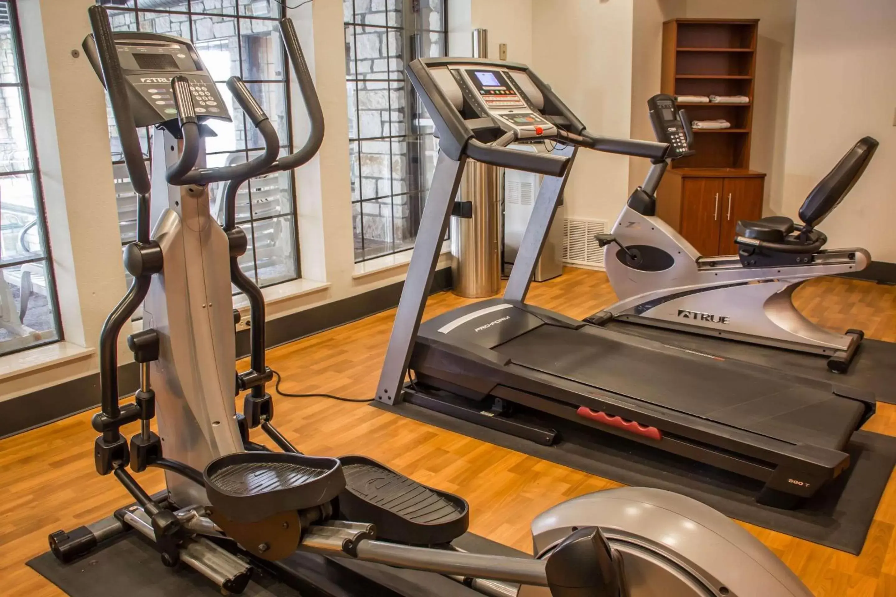 Fitness centre/facilities, Fitness Center/Facilities in Comfort Suites Sea World/ Lackland