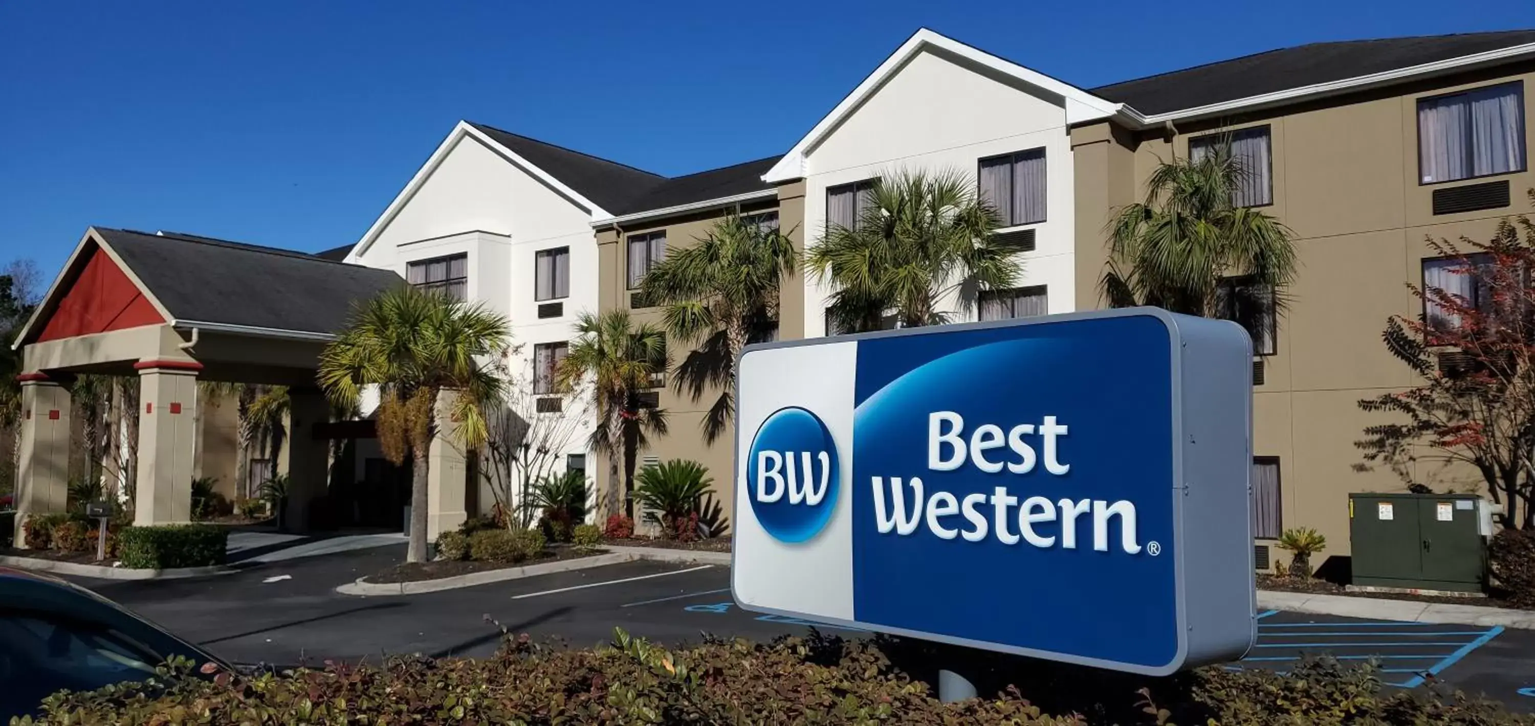 Property Building in Best Western Magnolia Inn and Suites