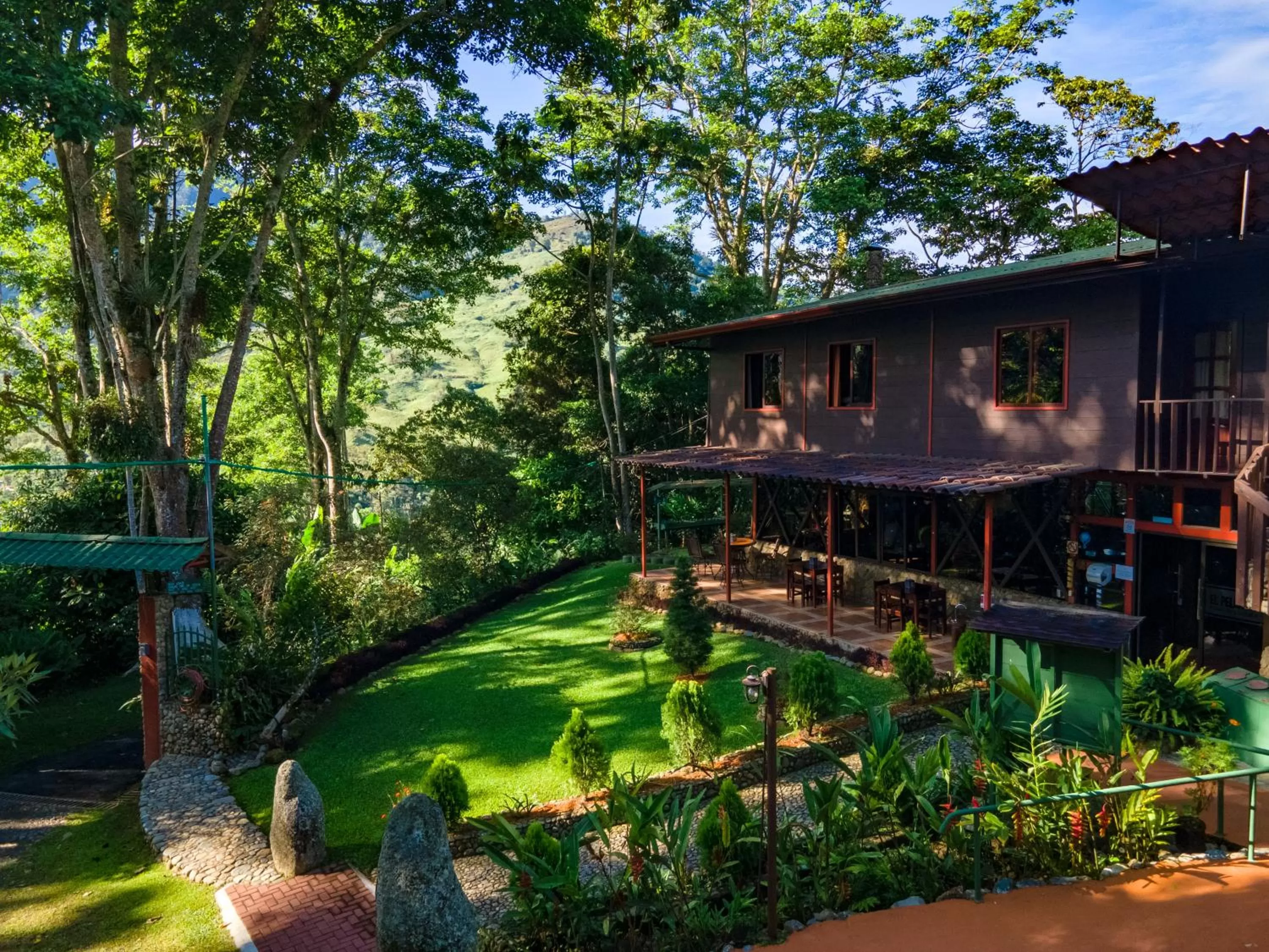 Hotel de Montaña El Pelicano