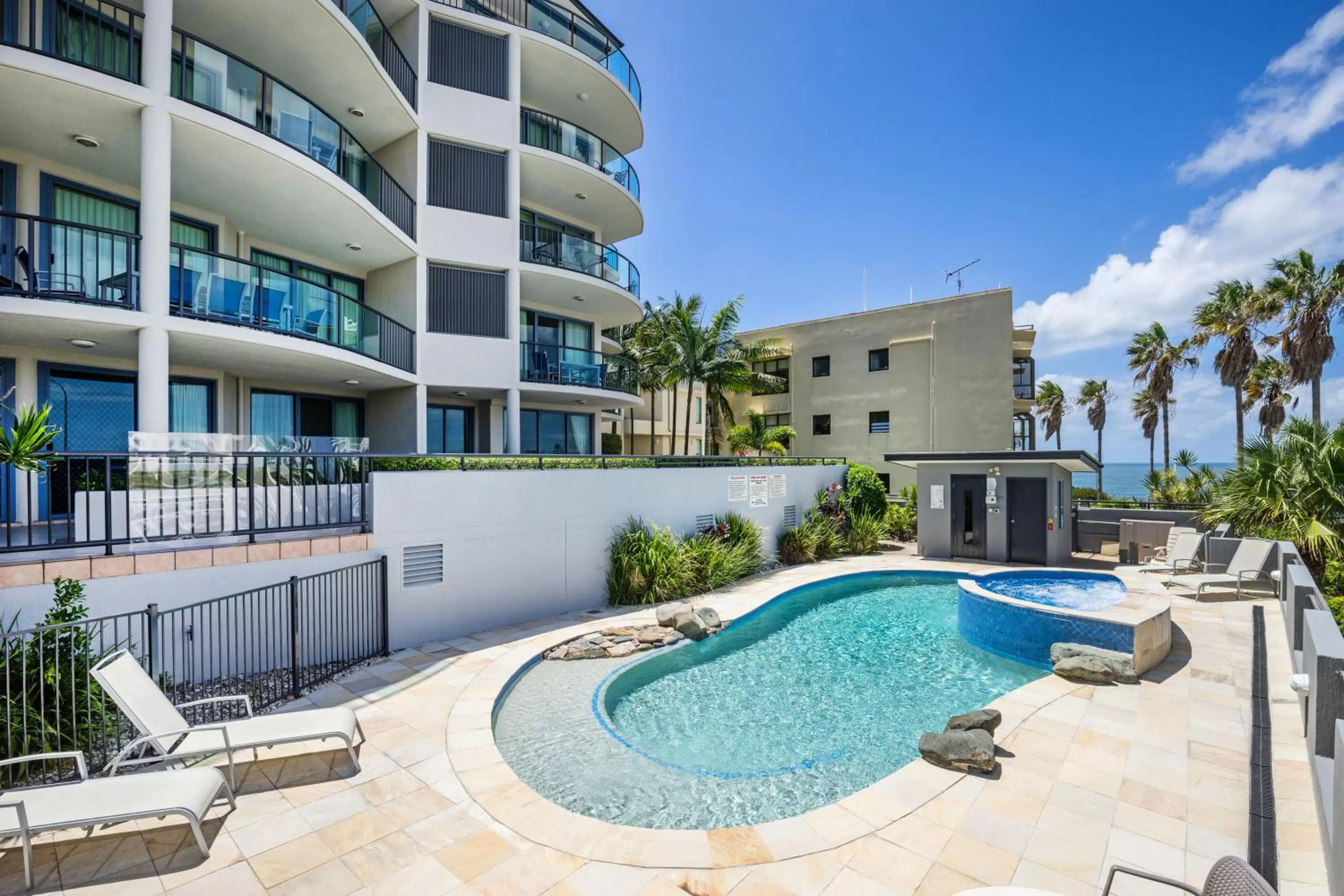 Swimming pool in Alexandra on the Pacific