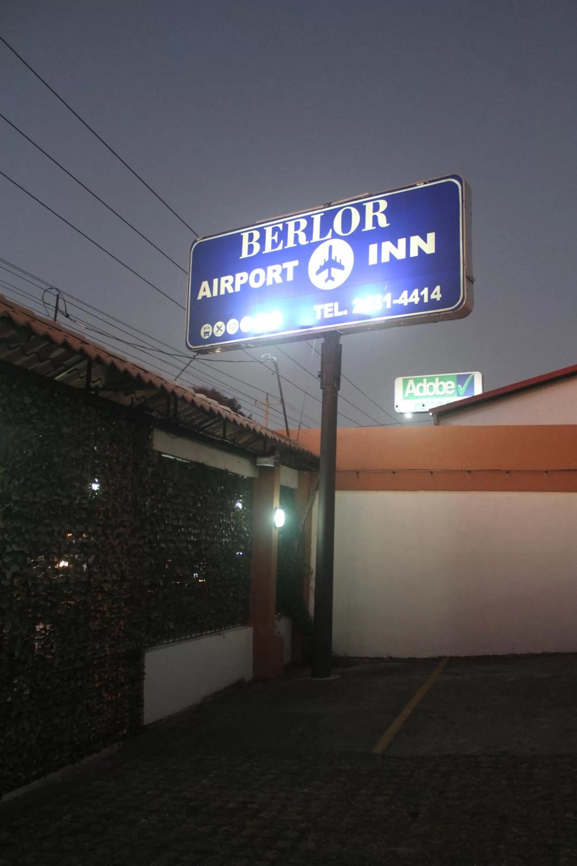 Property logo or sign in Berlor Airport Inn