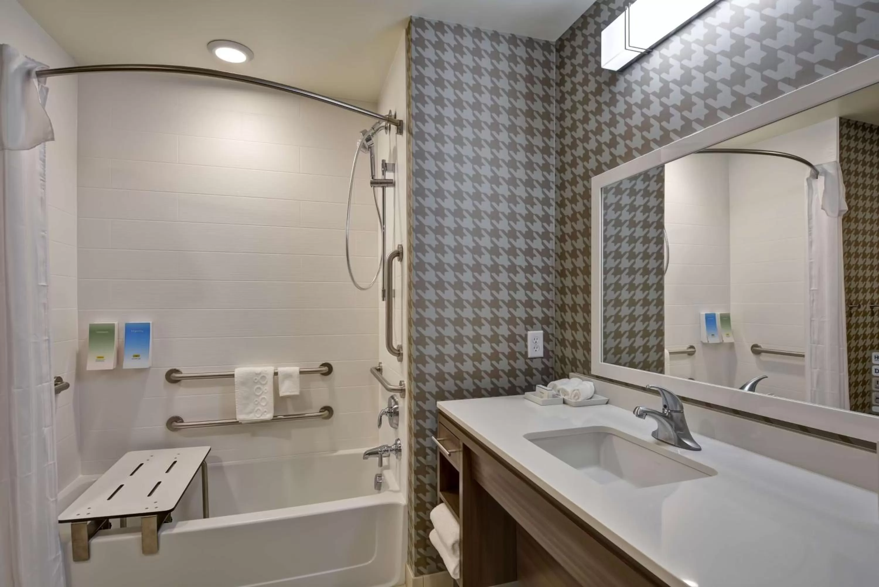 Bathroom in Home2 Suites By Hilton Lafayette